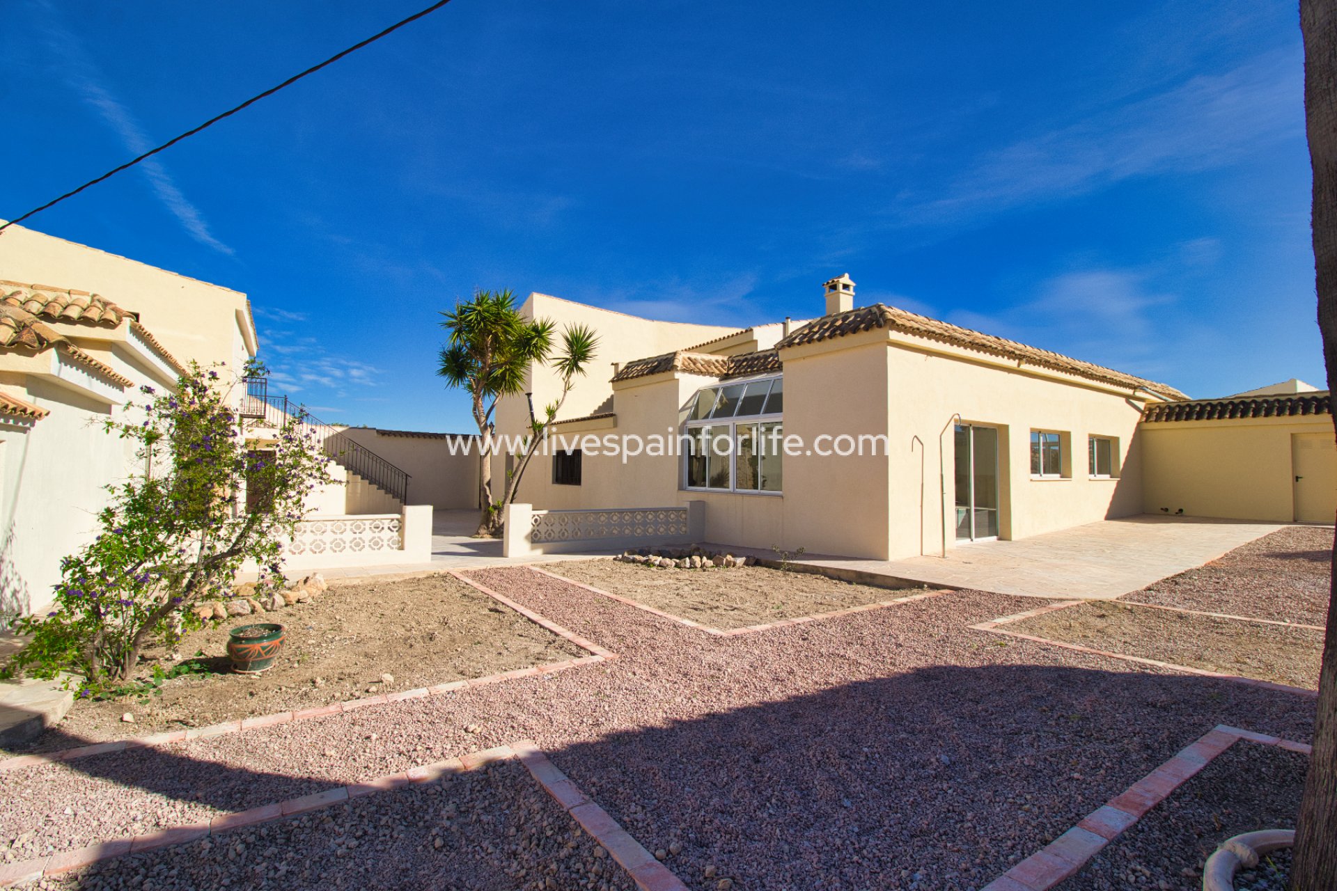 Resale - Country Property -
Aspe