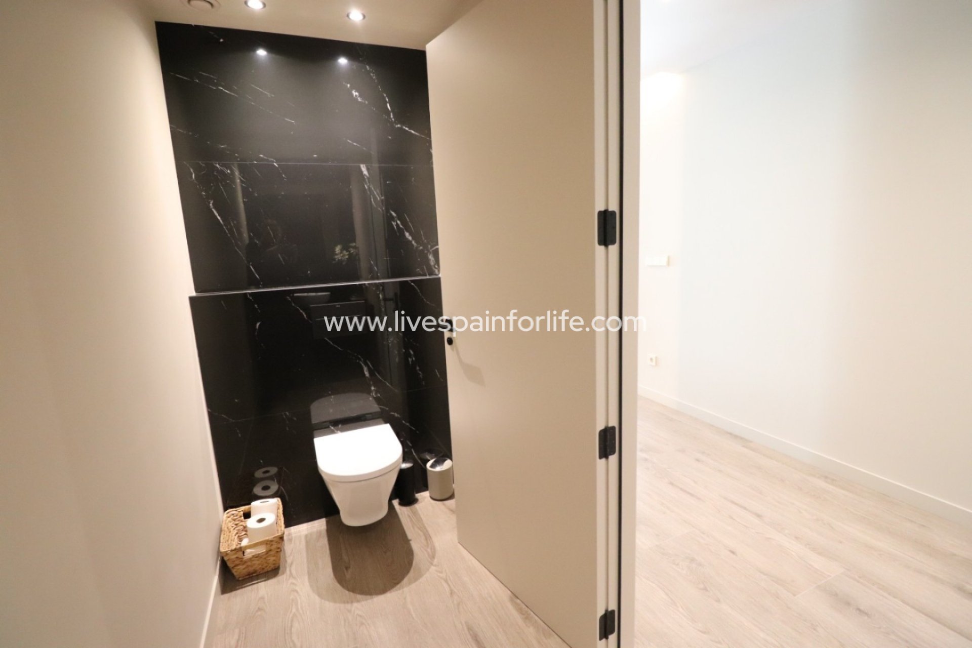 Resale - Country Property -
Aspe