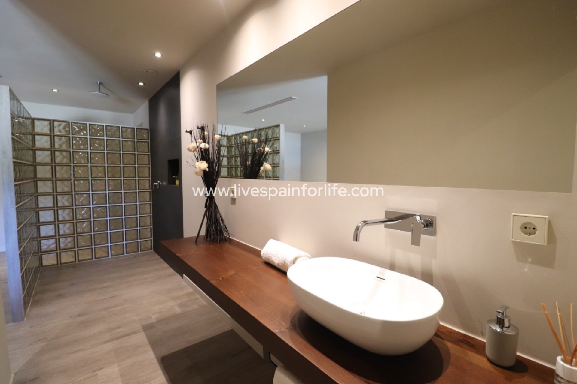 Resale - Country Property -
Aspe