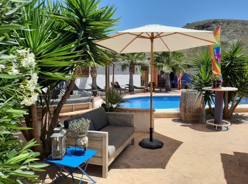 Resale - Country Property -
Barbarroja