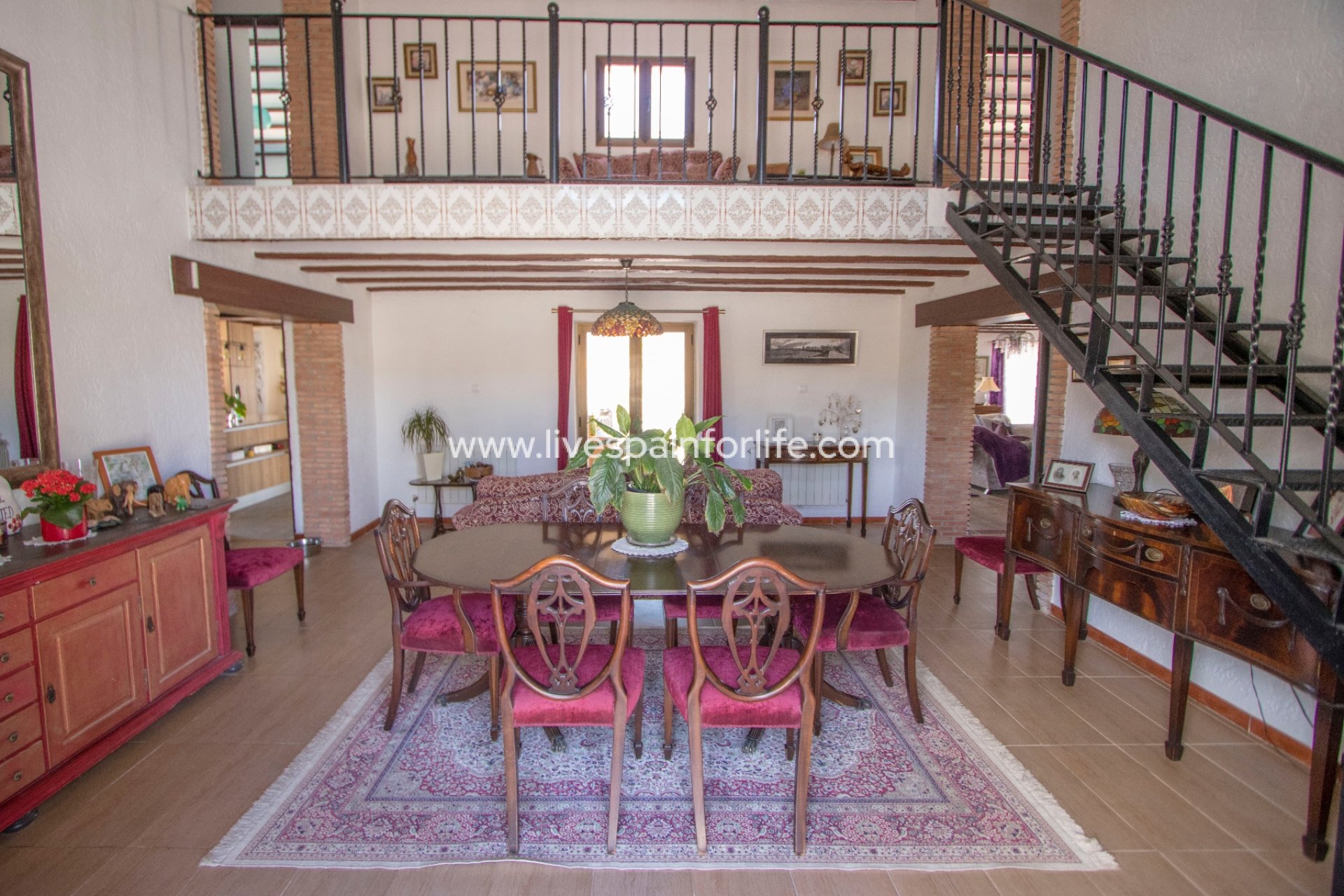 Resale - Country Property -
Barbarroja