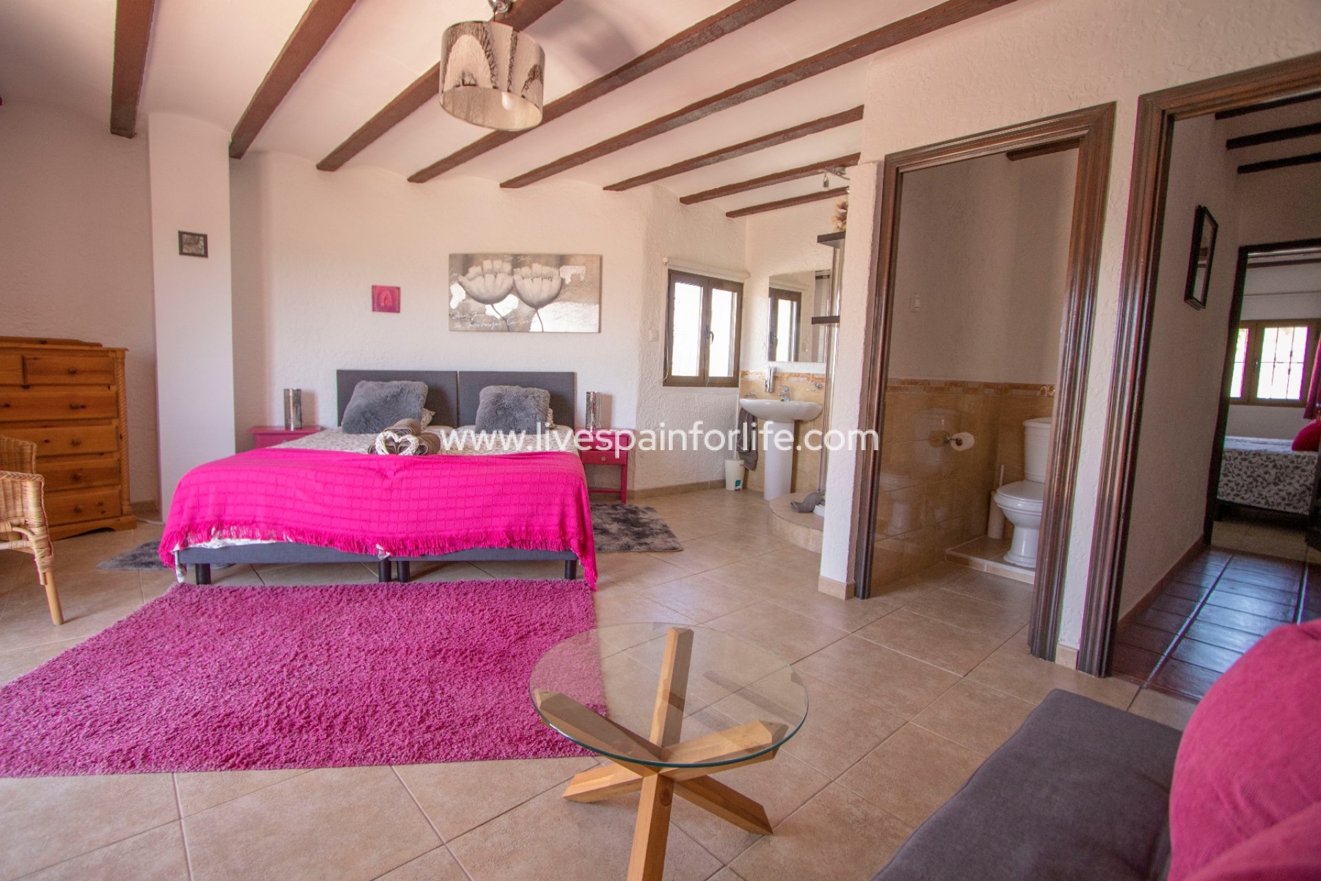 Resale - Country Property -
Barbarroja