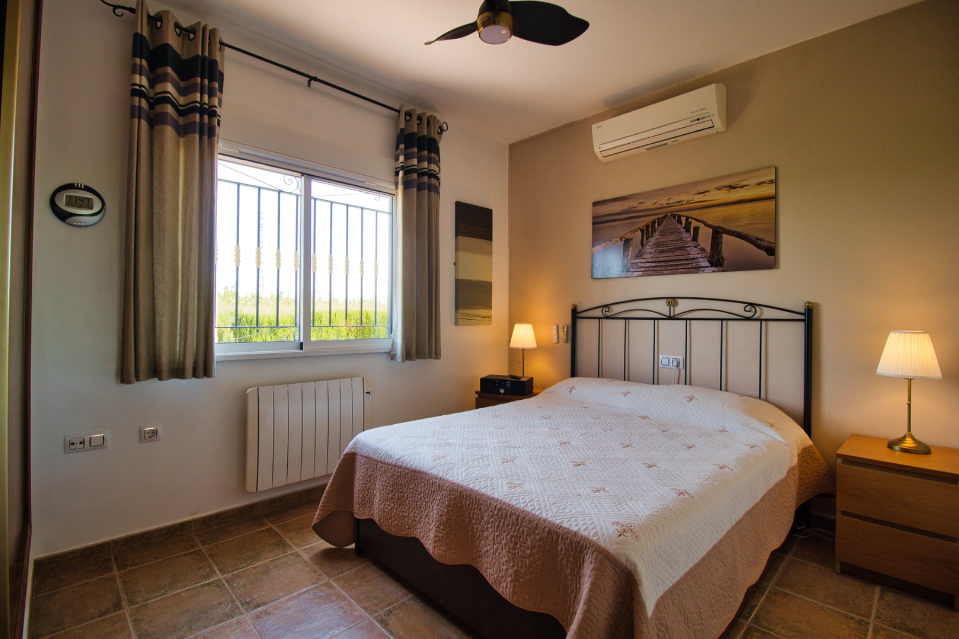 Resale - Country Property -
Benferri