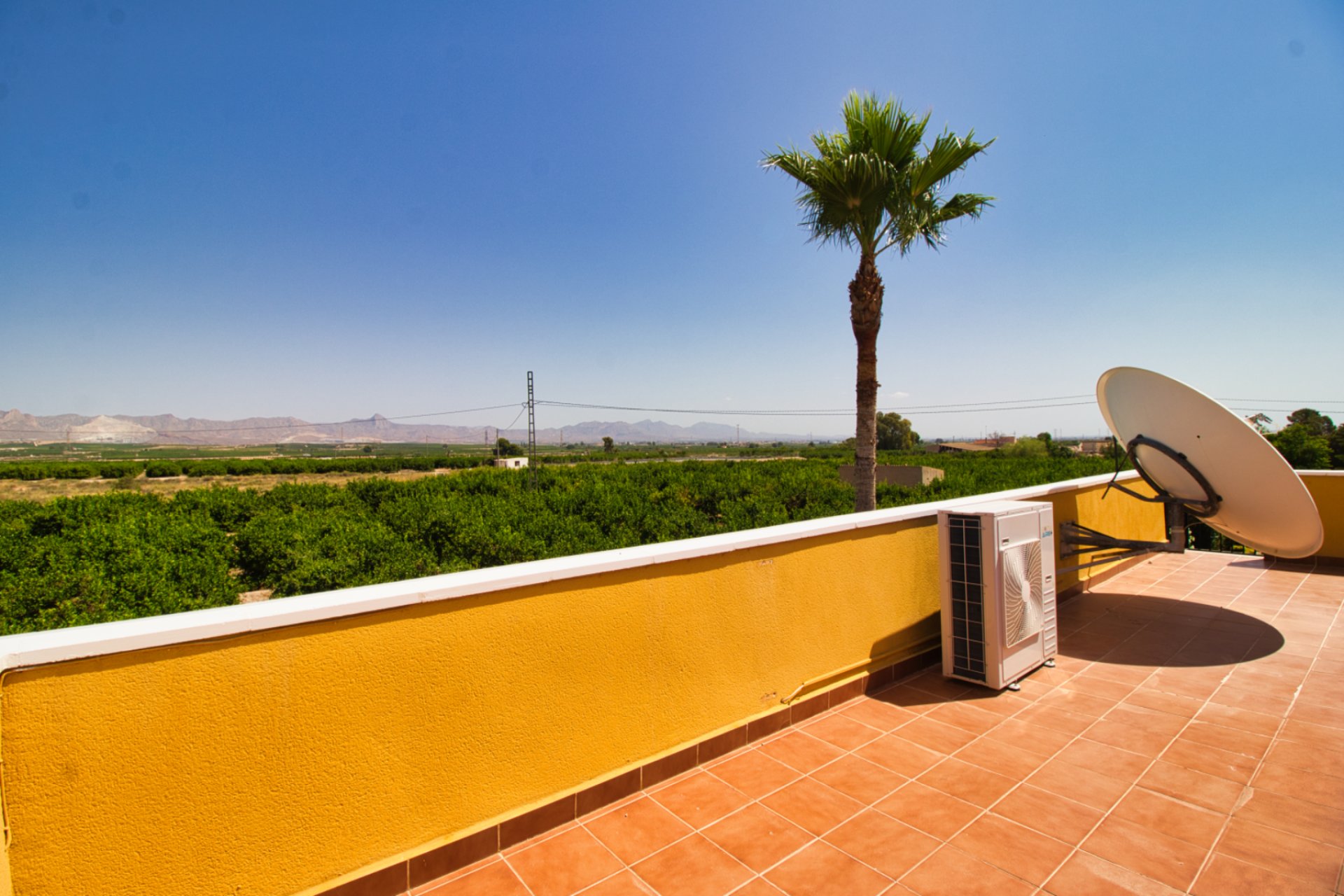 Resale - Country Property -
Benferri