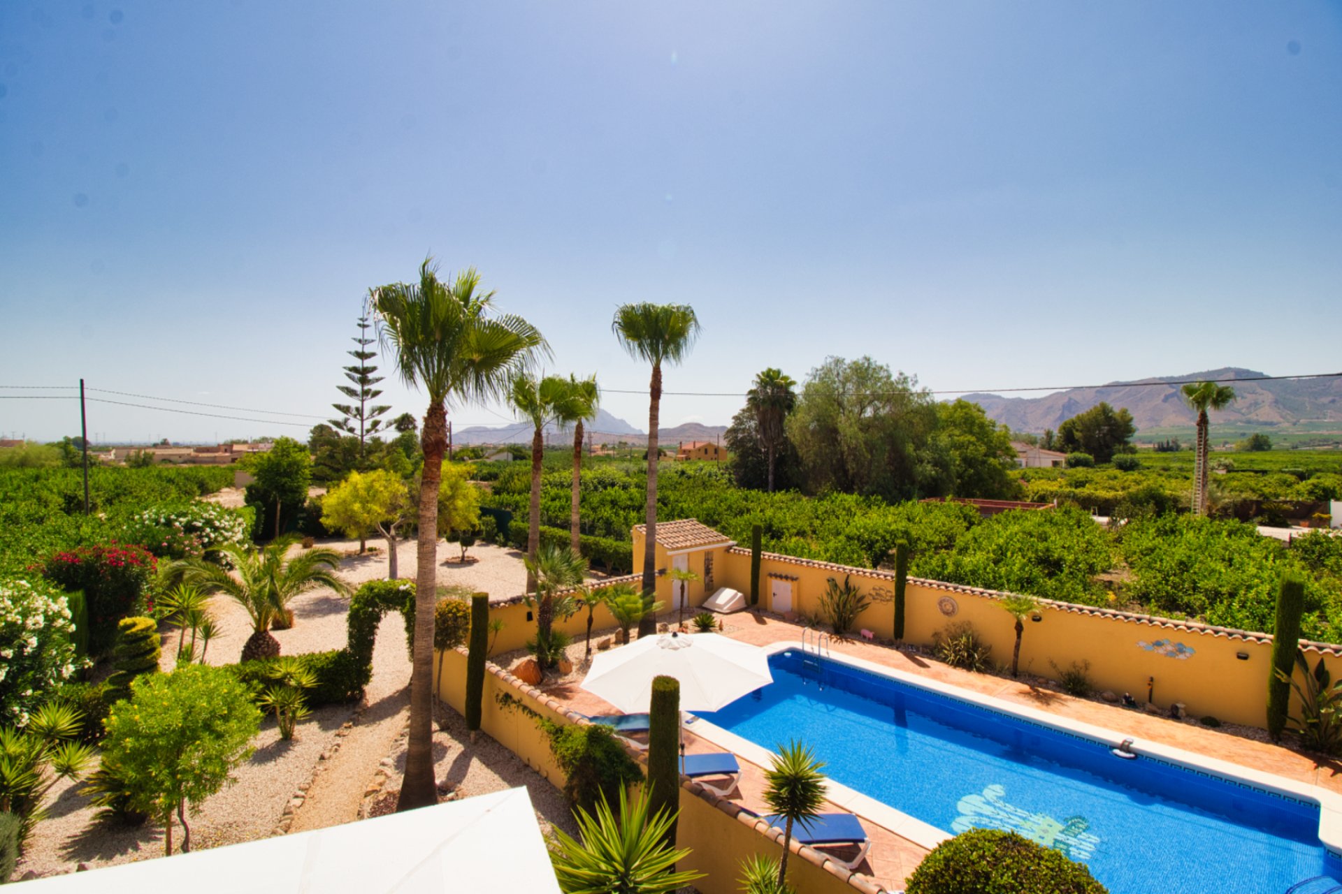 Resale - Country Property -
Benferri