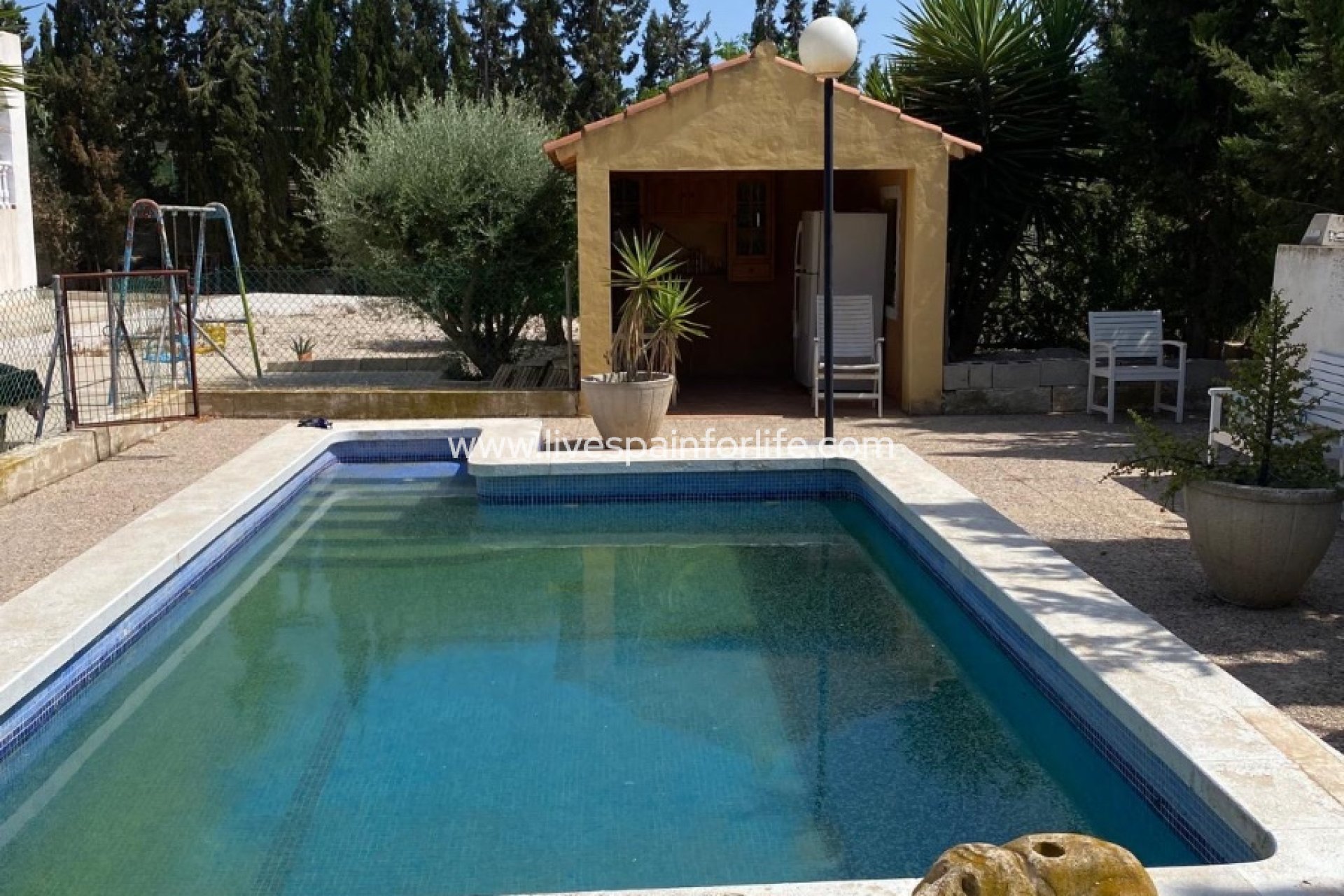 Resale - Country Property -
Bigastro