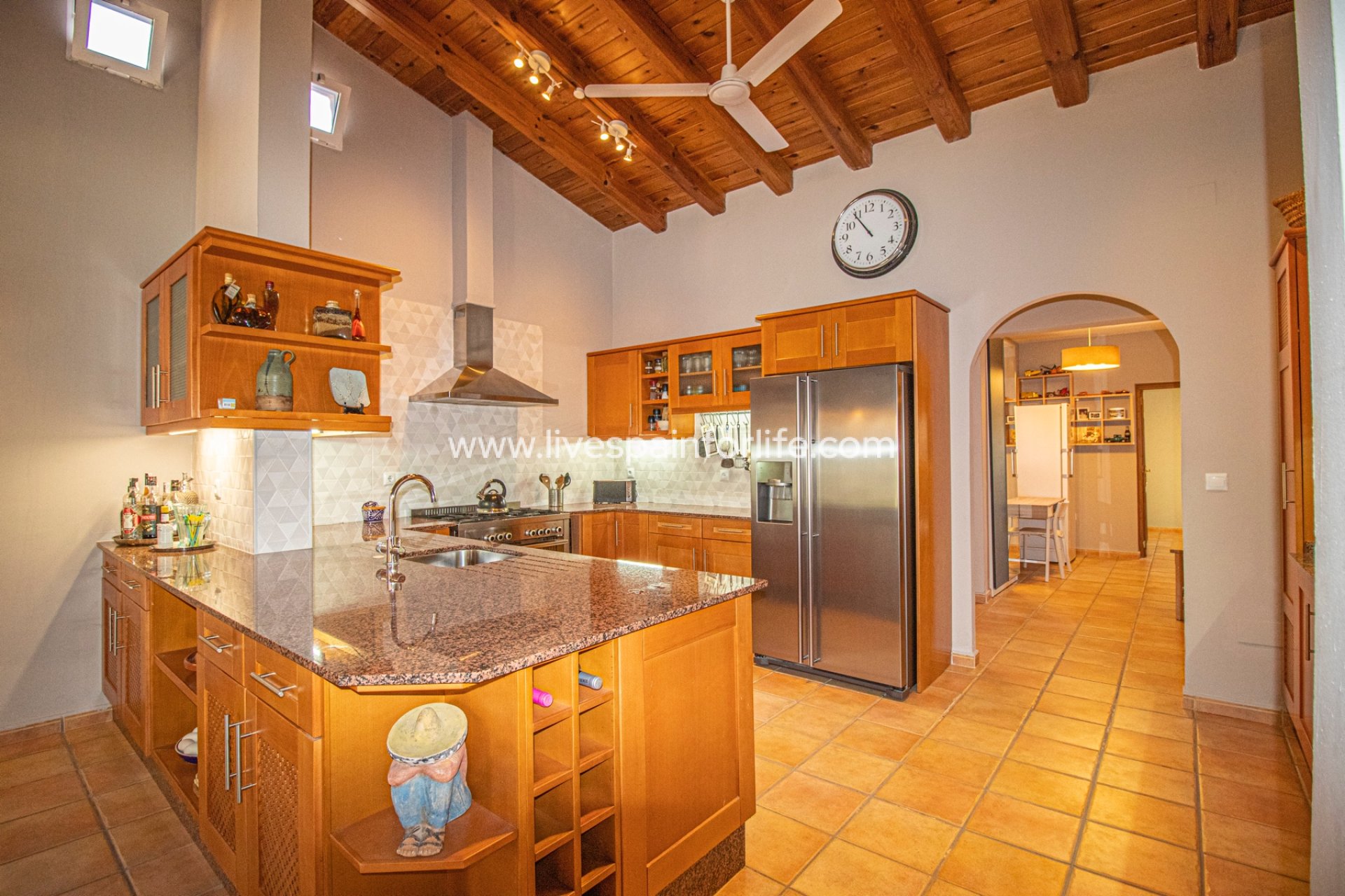 Resale - Country Property -
Catral