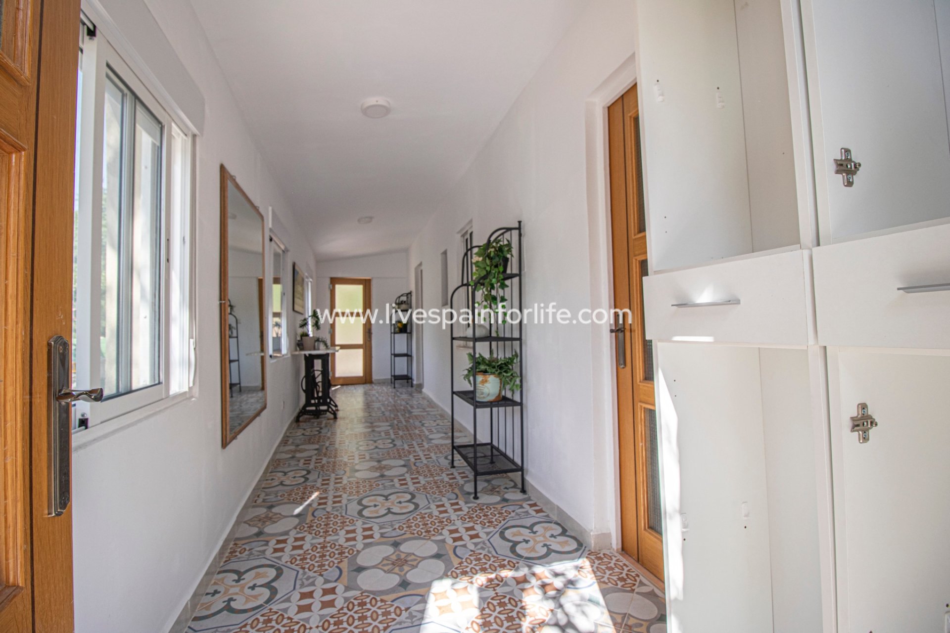 Resale - Country Property -
Catral