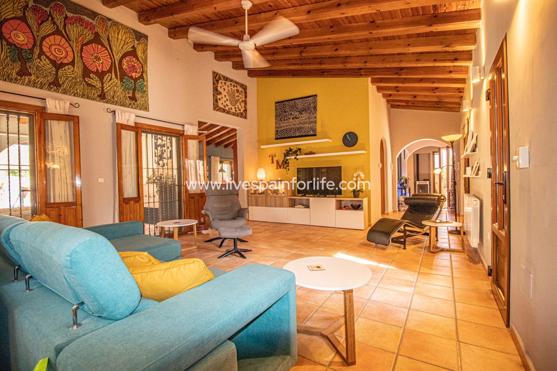 Resale - Country Property -
Catral