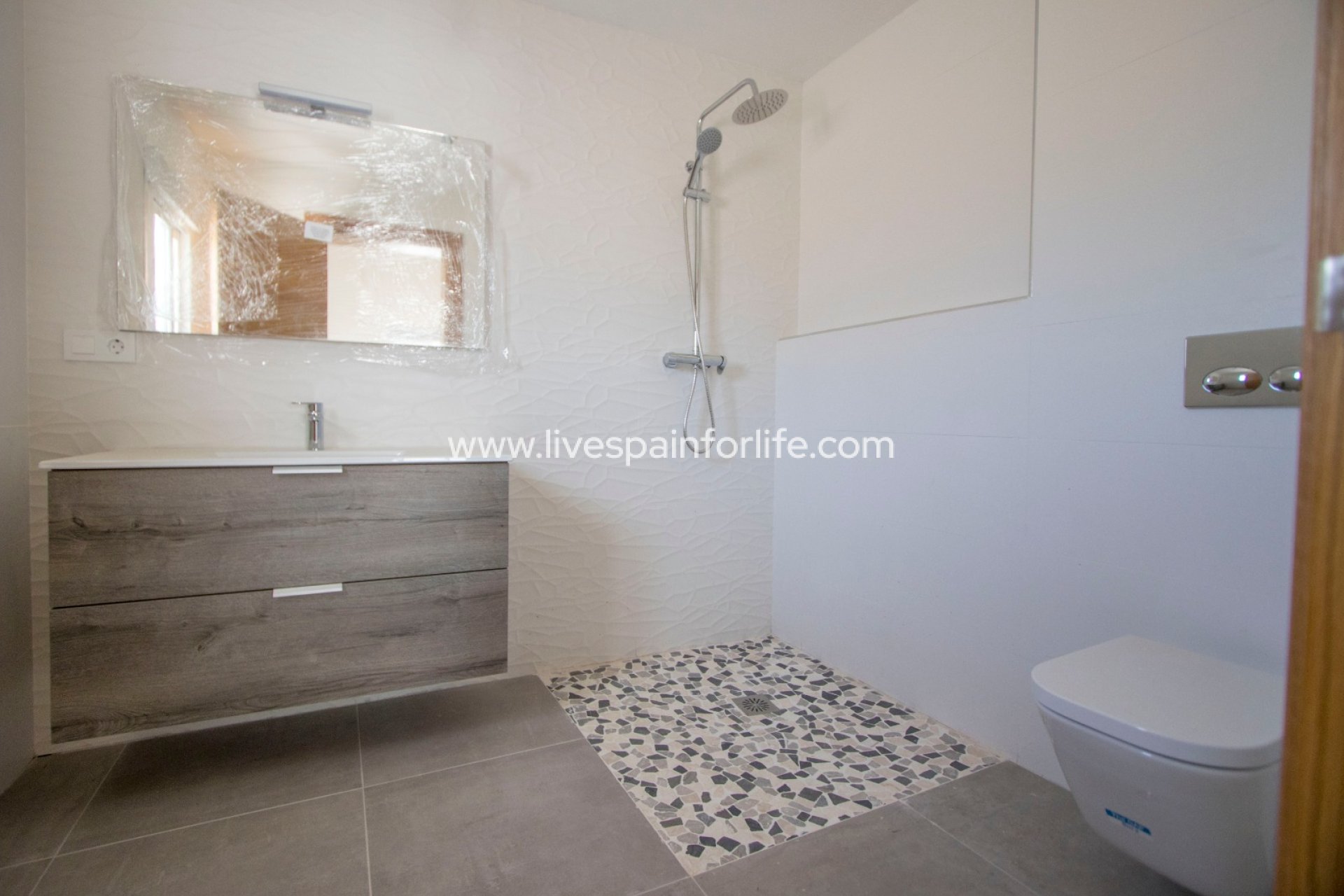 Resale - Country Property -
Catral