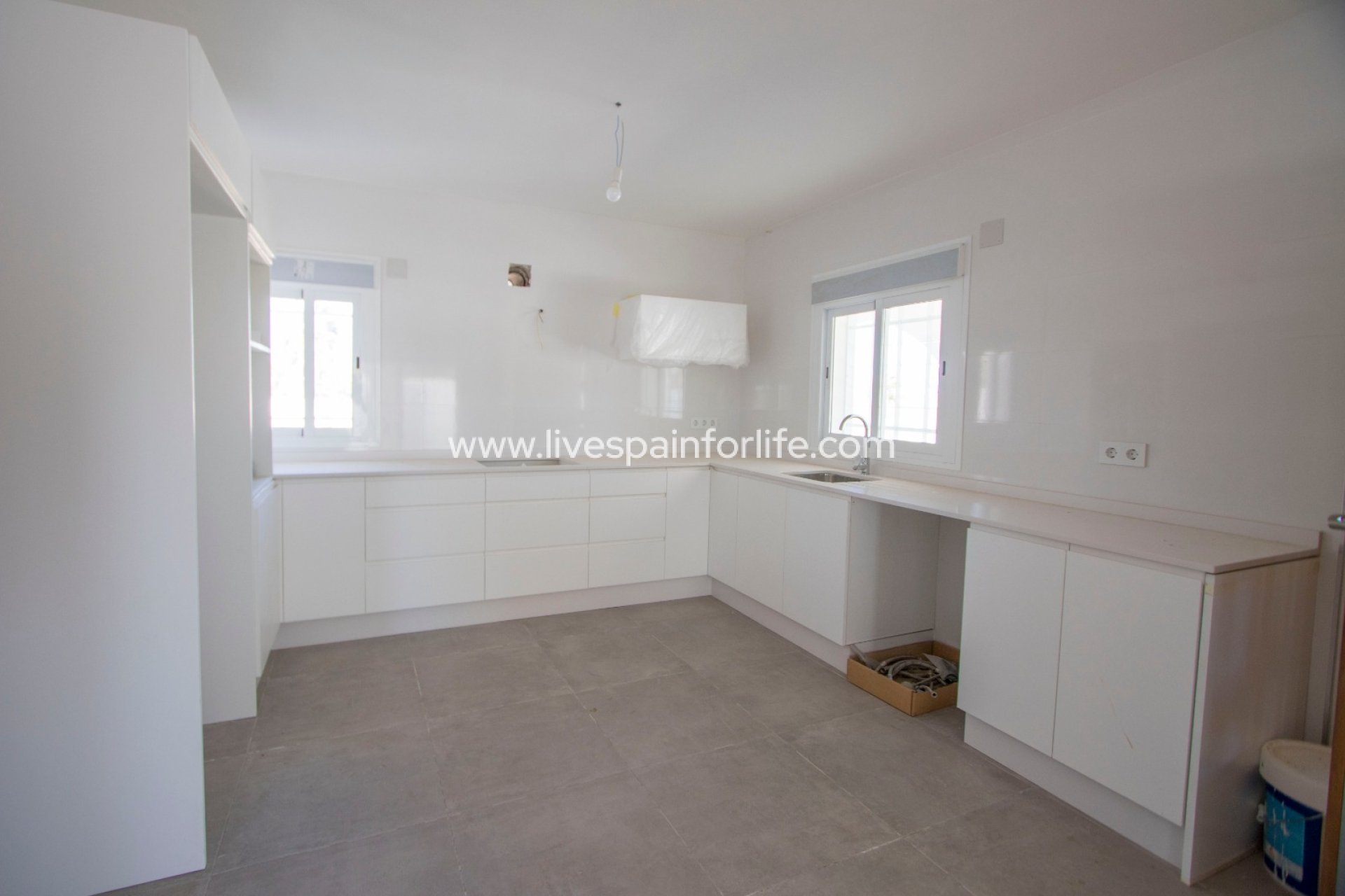 Resale - Country Property -
Catral