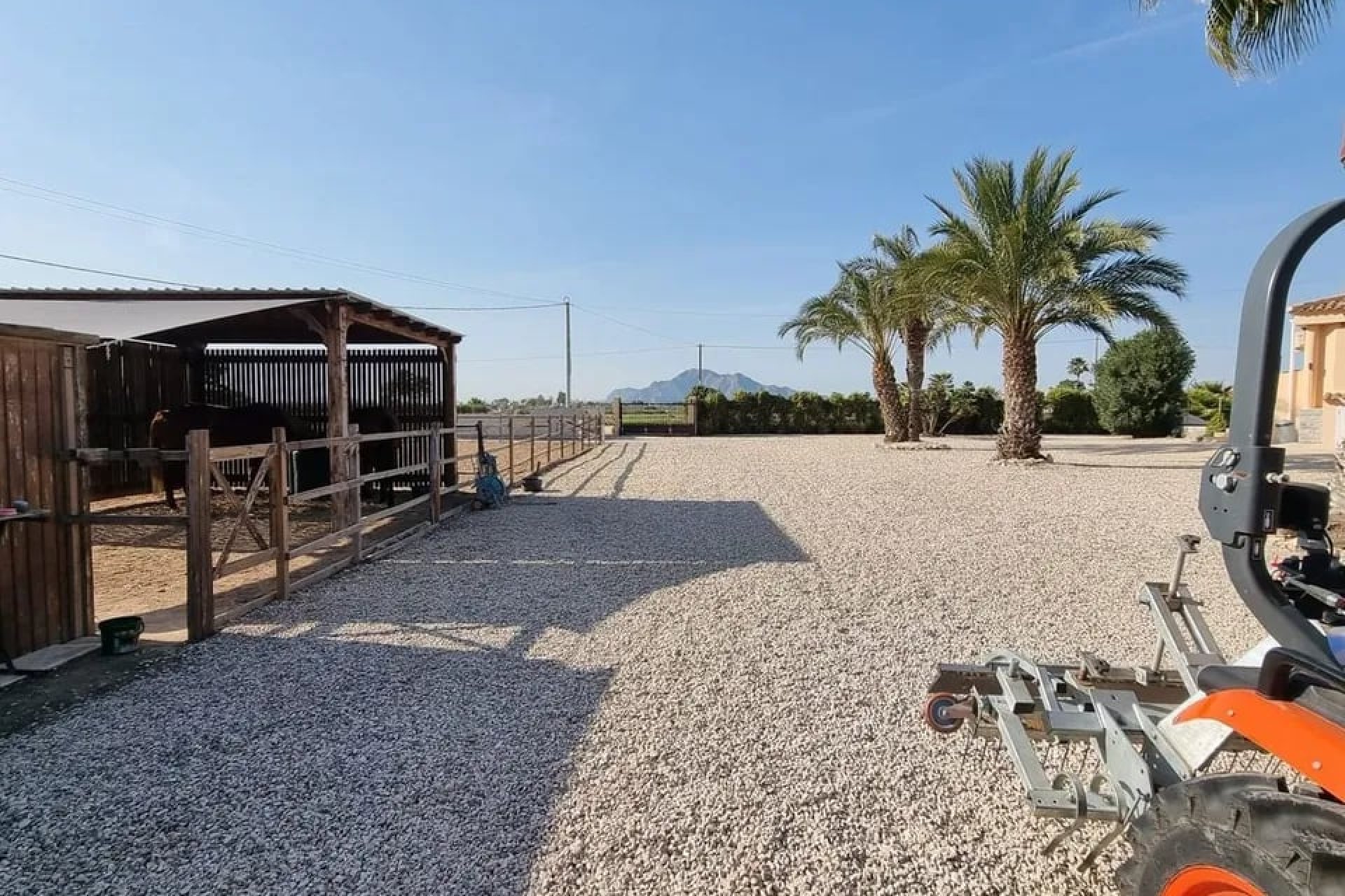 Resale - Country Property -
Catral