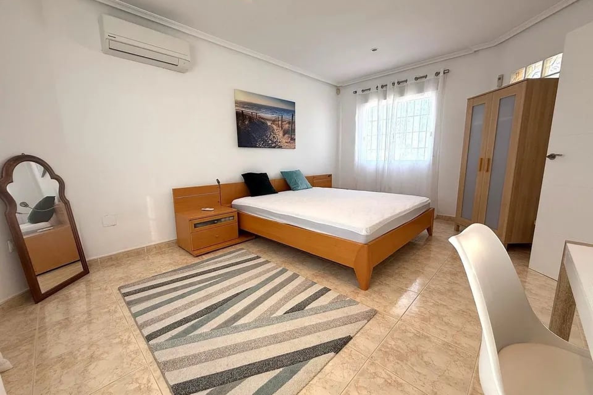 Resale - Country Property -
Catral