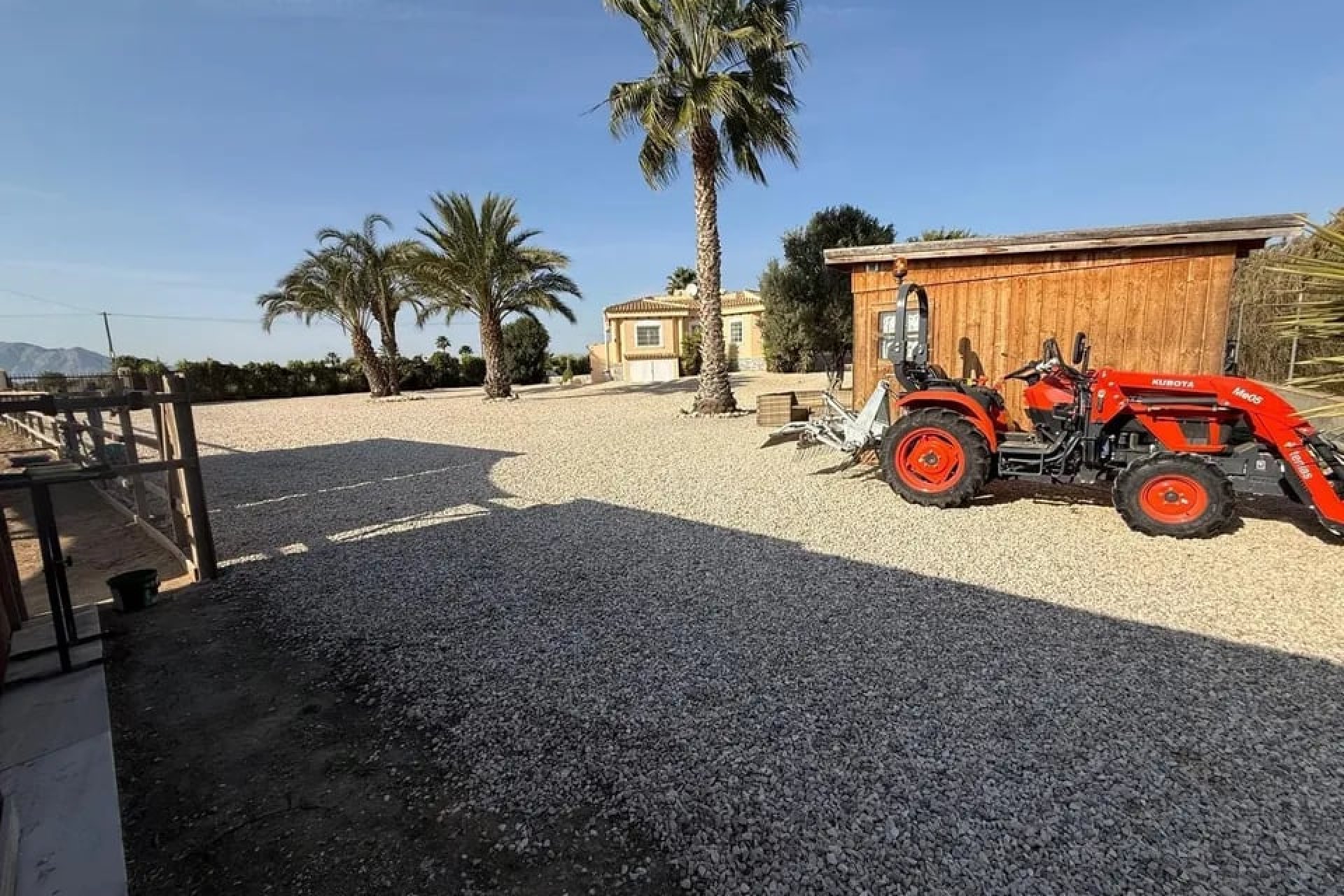 Resale - Country Property -
Catral