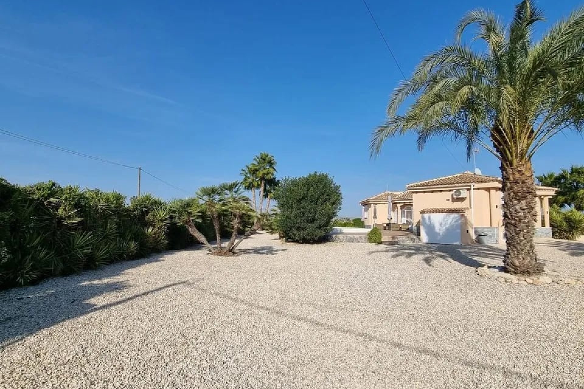 Resale - Country Property -
Catral