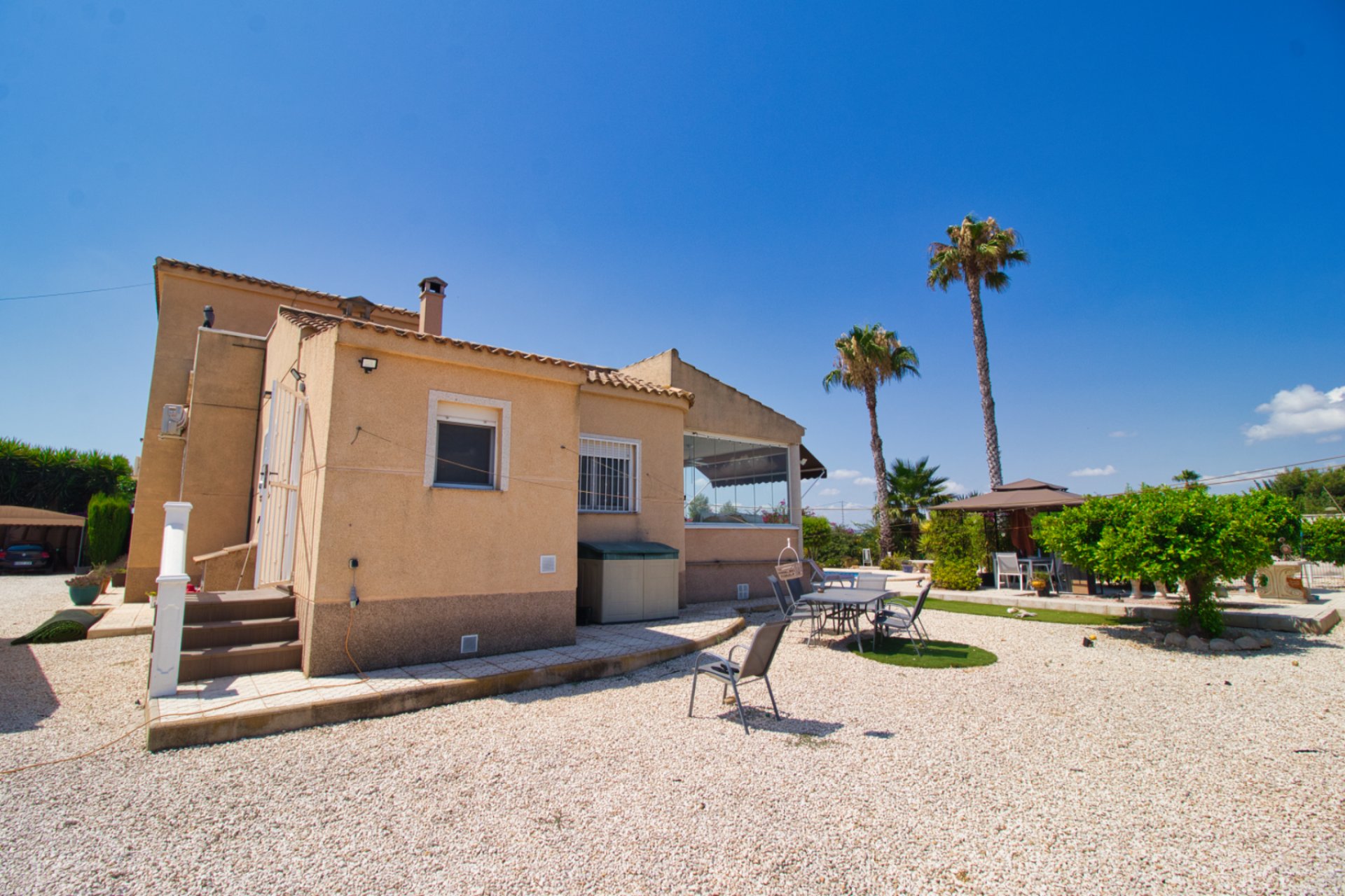 Resale - Country Property -
Catral