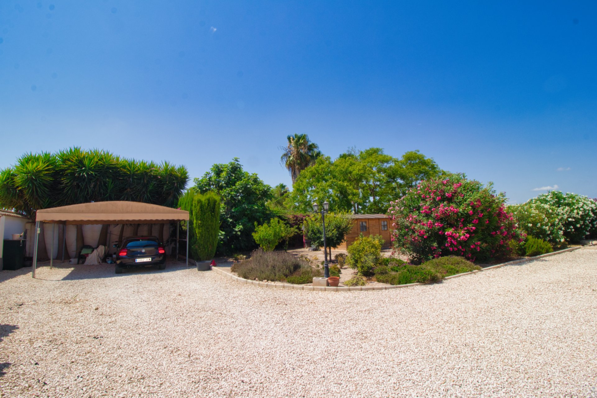 Resale - Country Property -
Catral