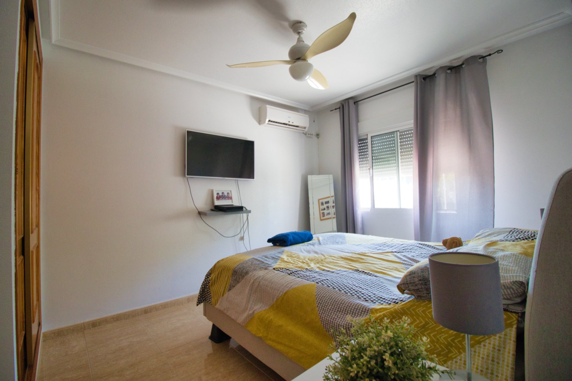 Resale - Country Property -
Catral