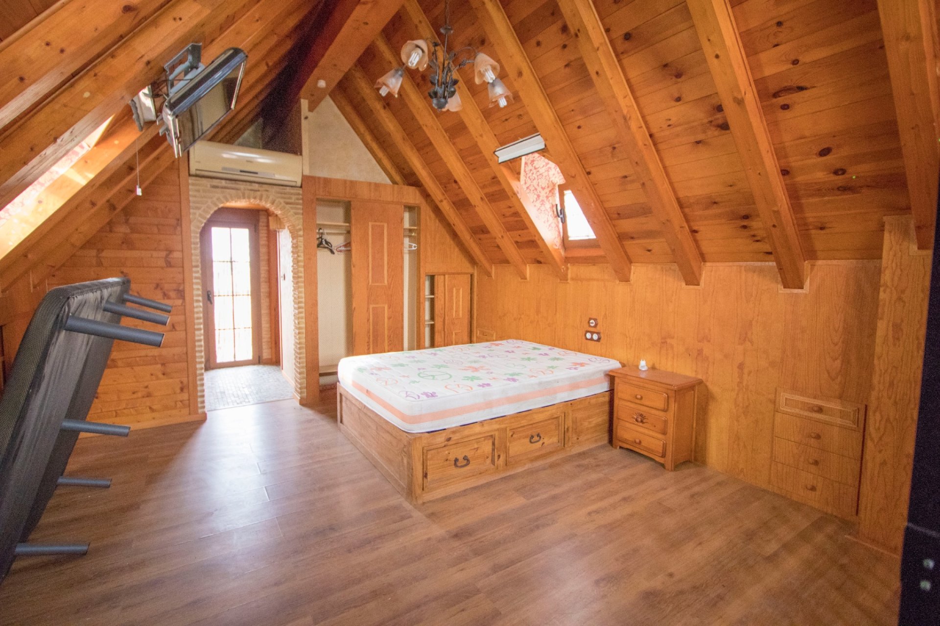 Resale - Country Property -
Catral