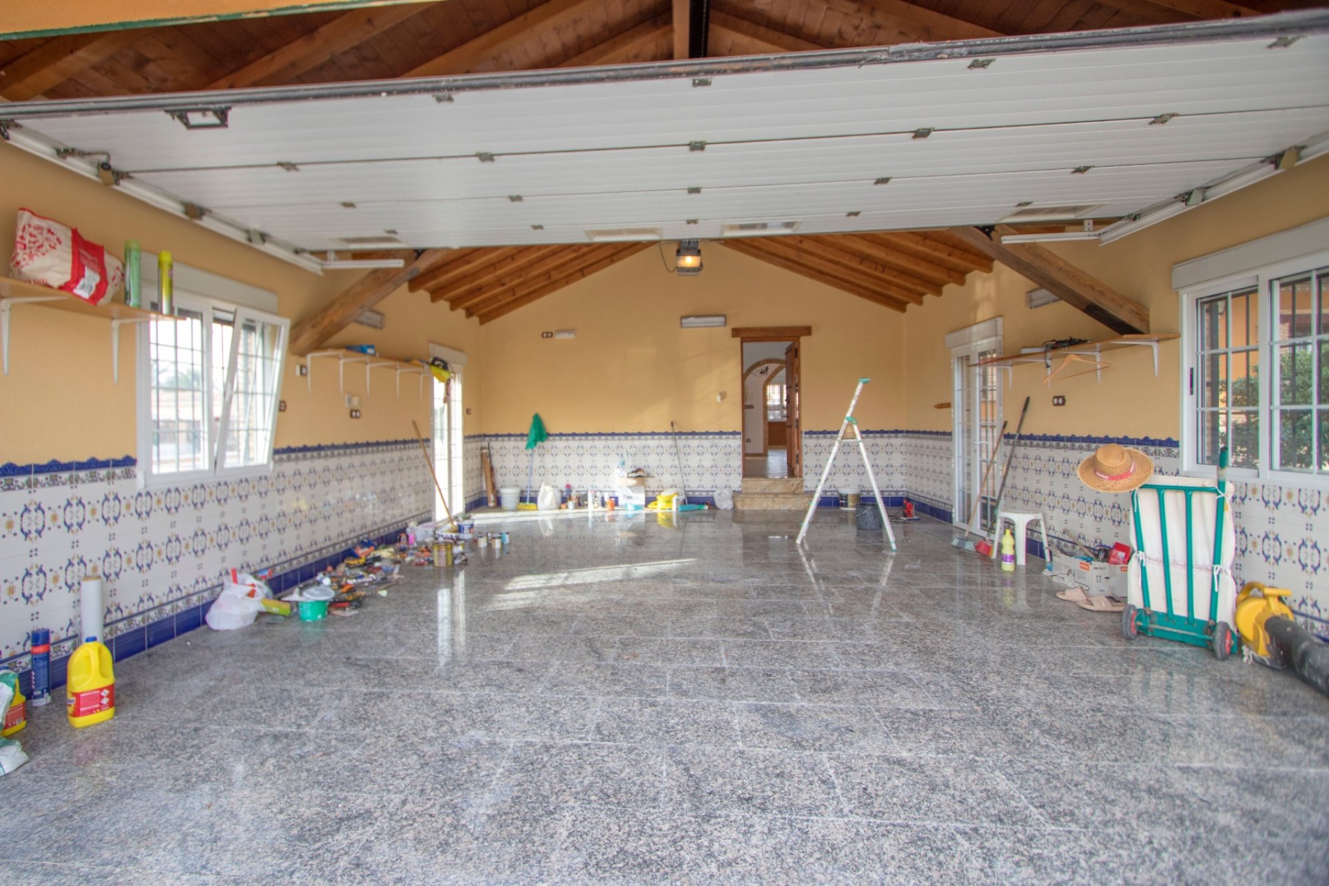 Resale - Country Property -
Catral