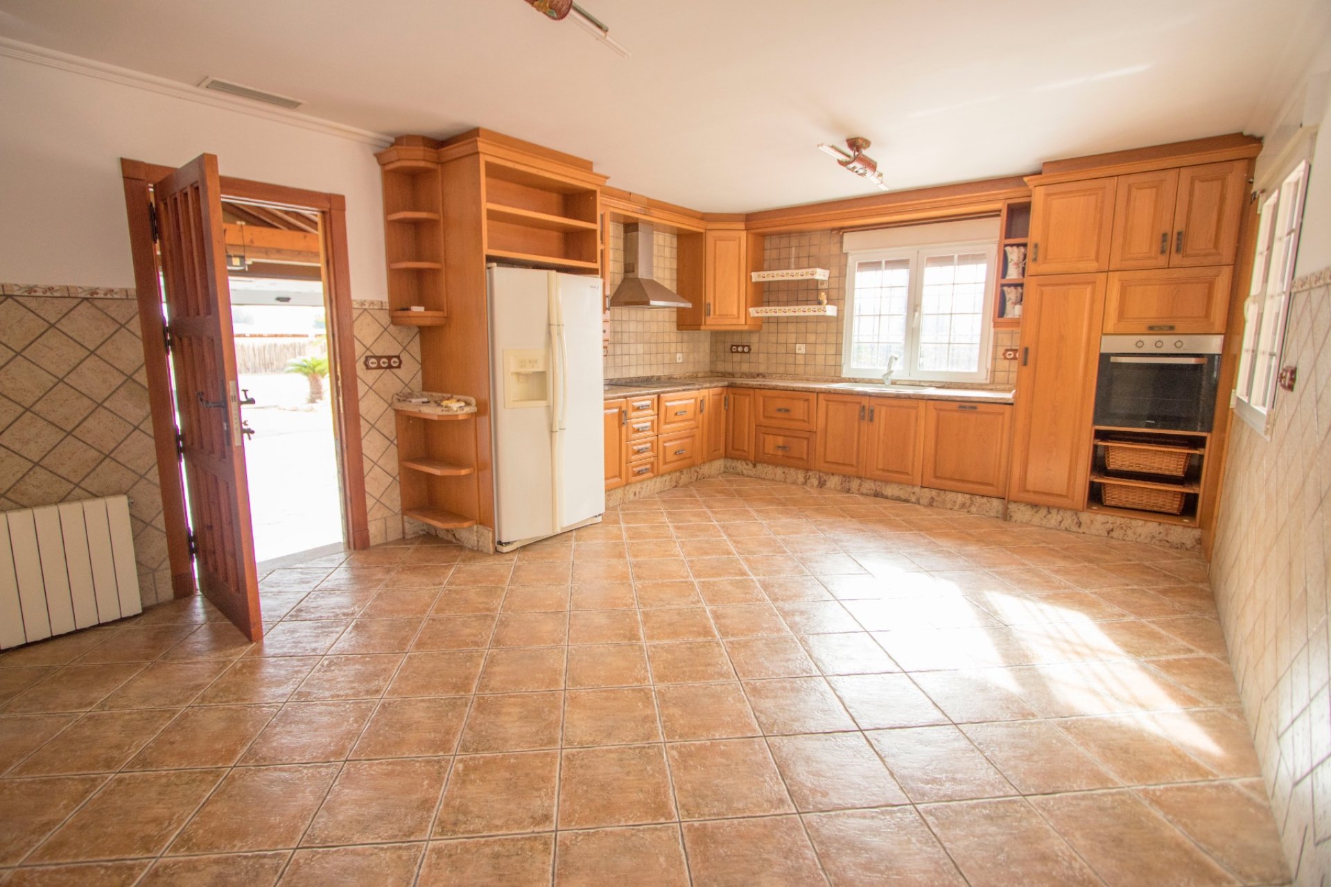 Resale - Country Property -
Catral