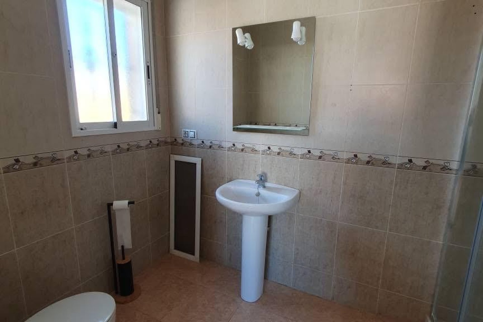 Resale - Country Property -
Catral