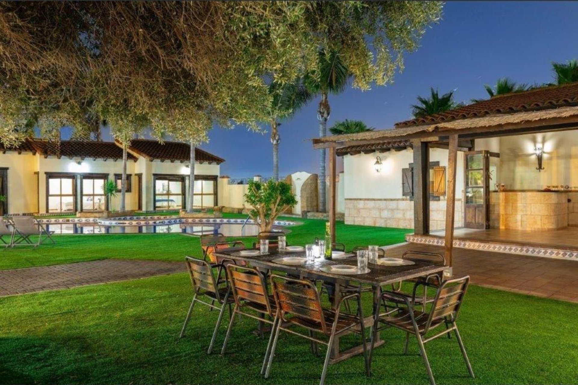 Resale - Country Property -
Catral