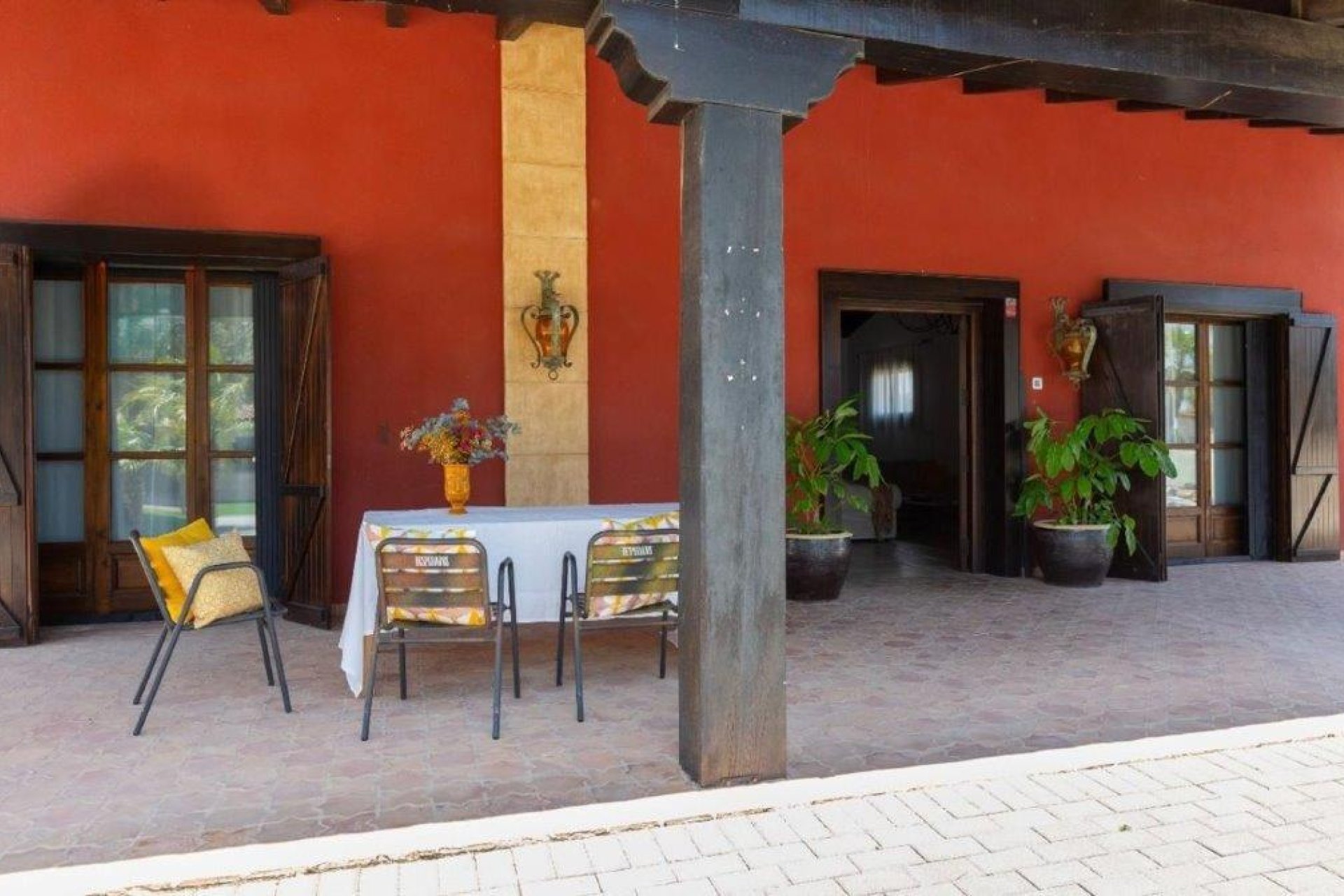 Resale - Country Property -
Catral