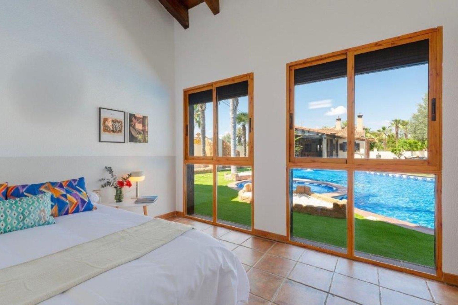 Resale - Country Property -
Catral