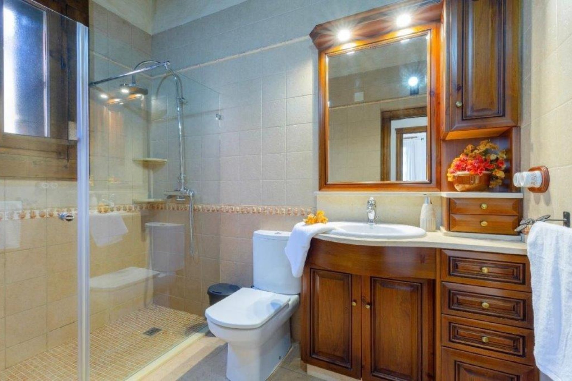 Resale - Country Property -
Catral