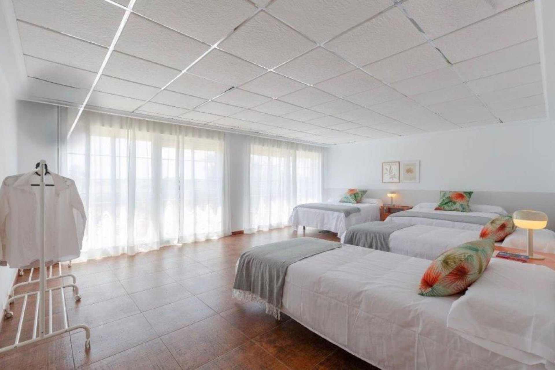 Resale - Country Property -
Catral