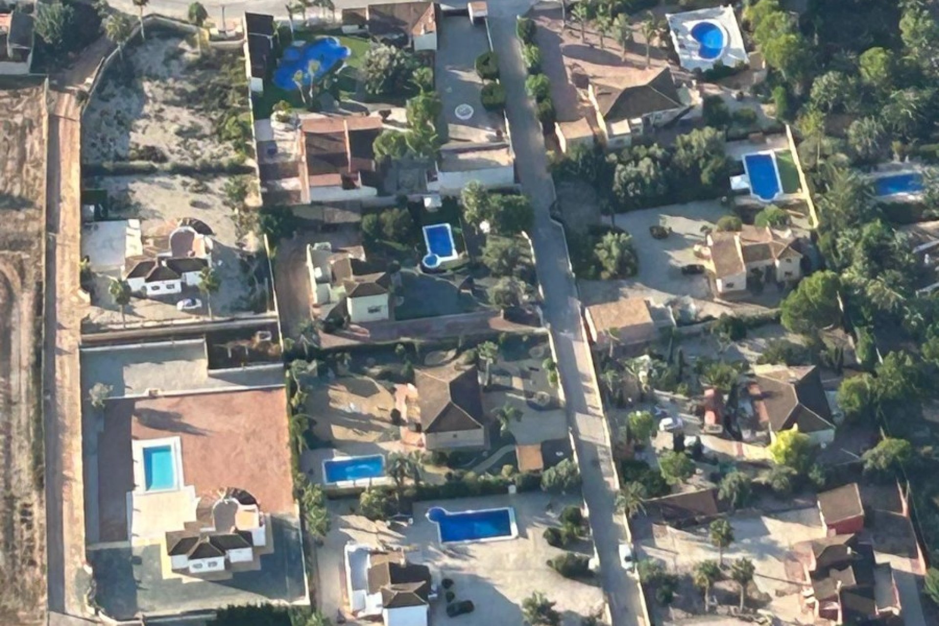 Resale - Country Property -
Catral