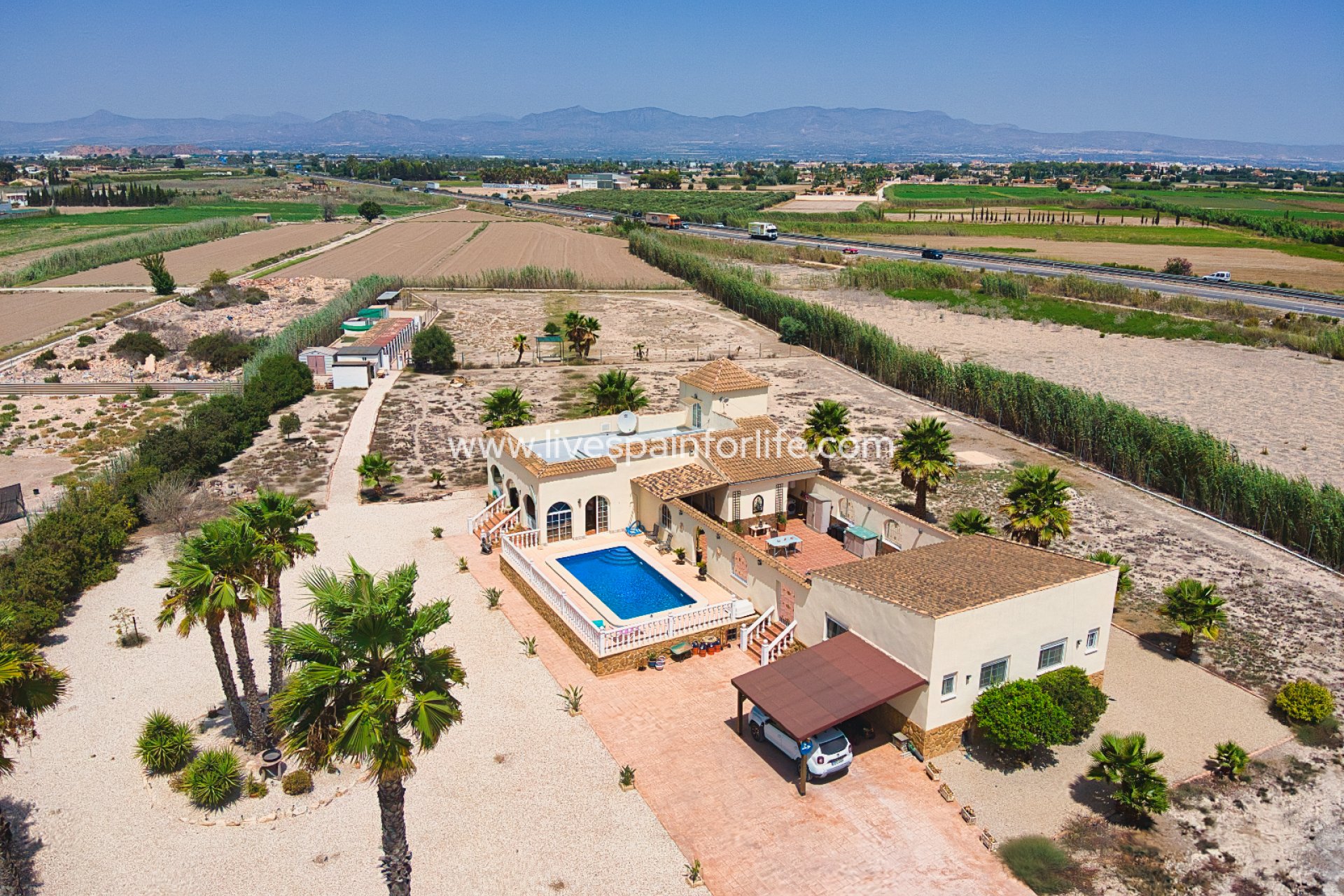 Resale - Country Property -
Catral