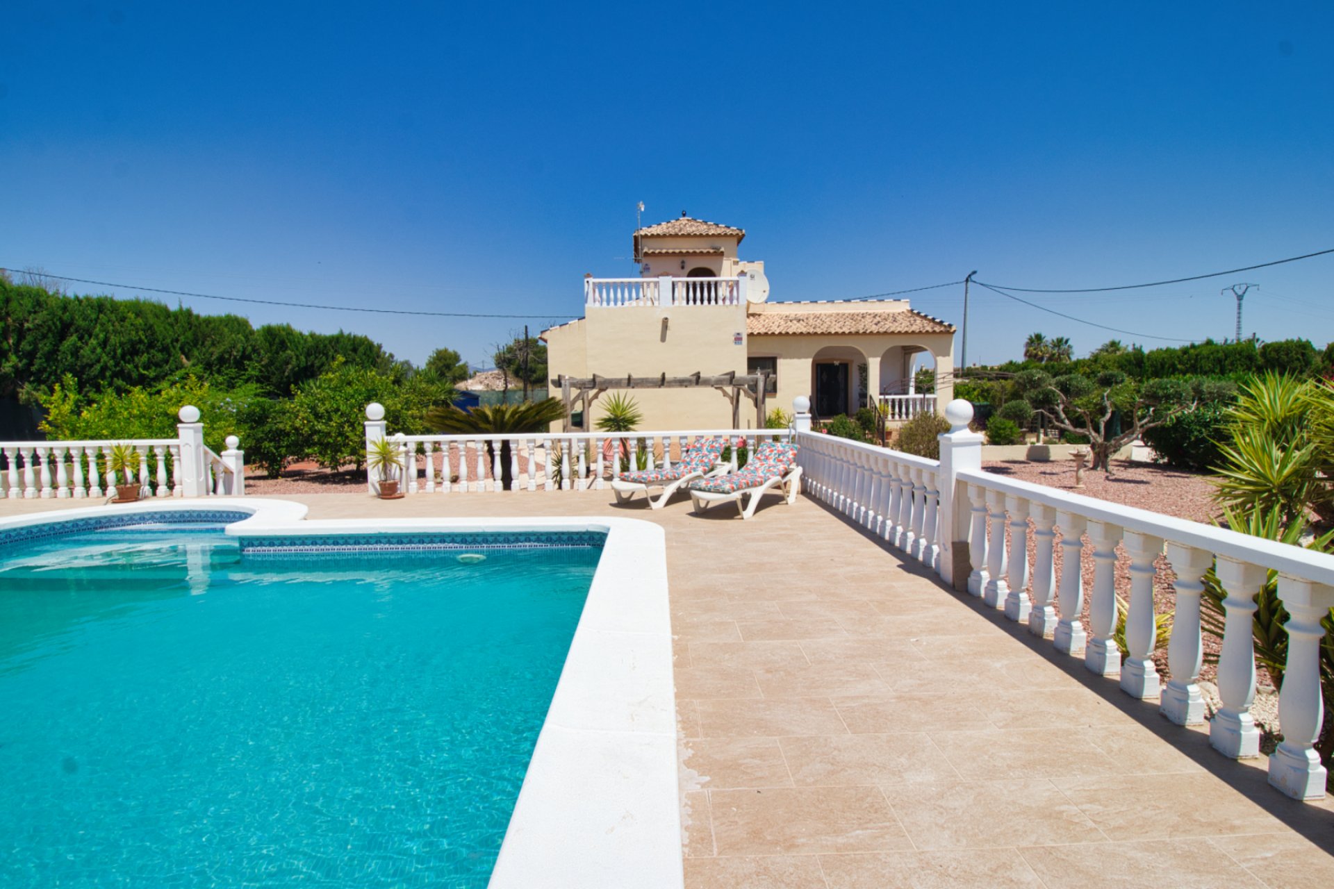 Resale - Country Property -
Catral