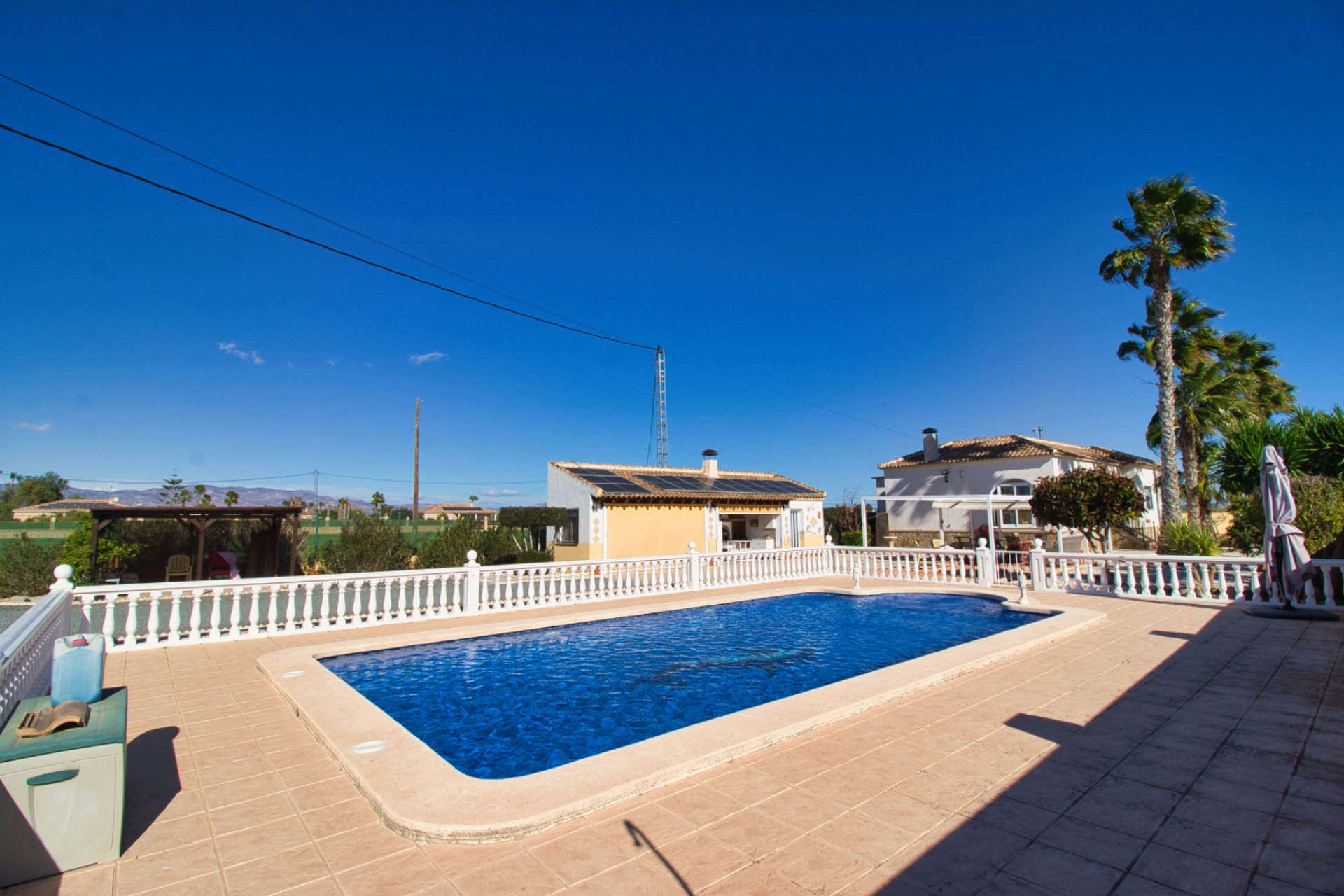 Resale - Country Property -
Catral