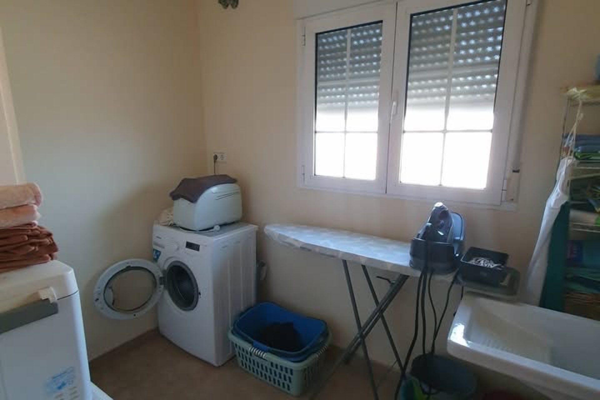 Resale - Country Property -
Catral