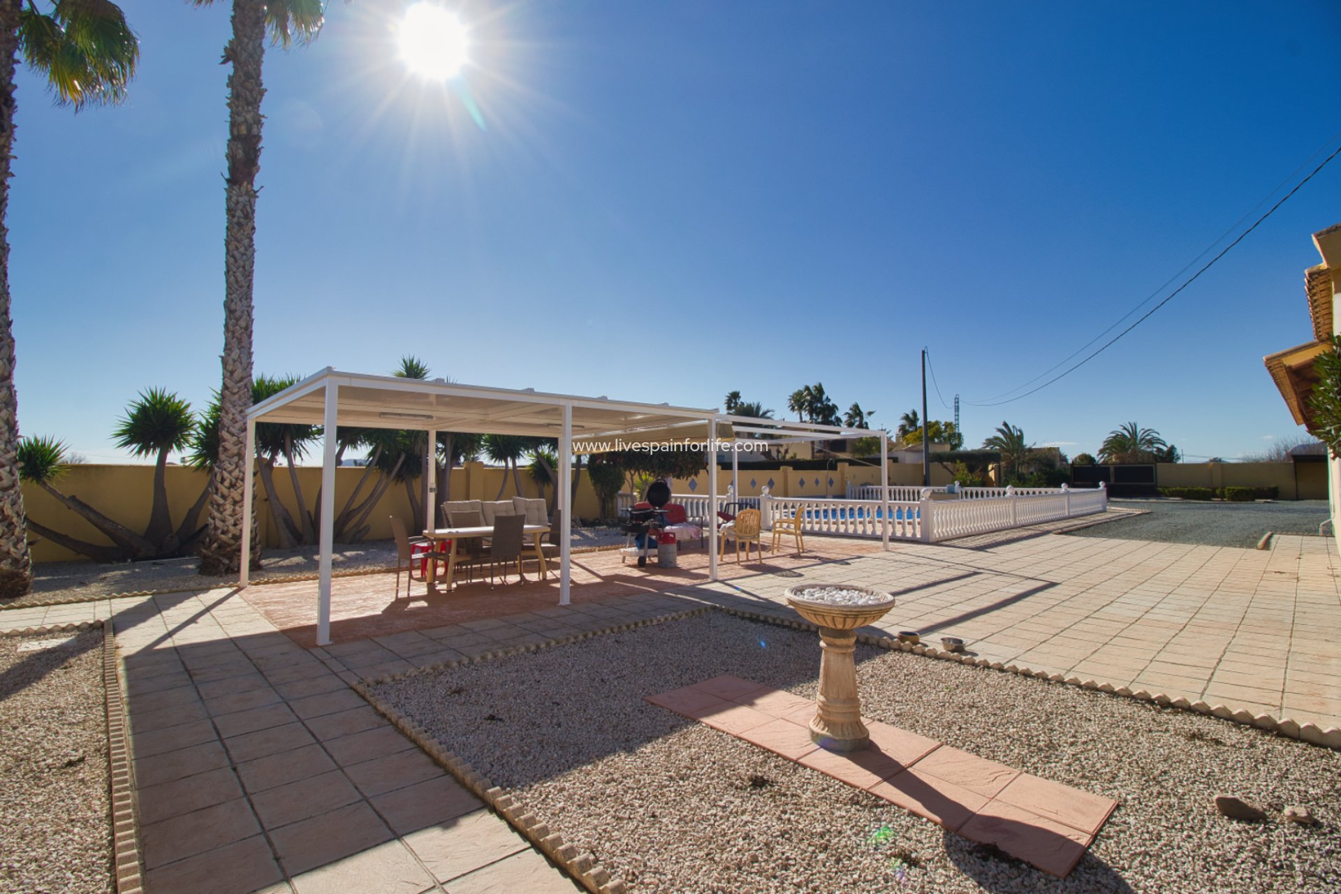 Resale - Country Property -
Catral