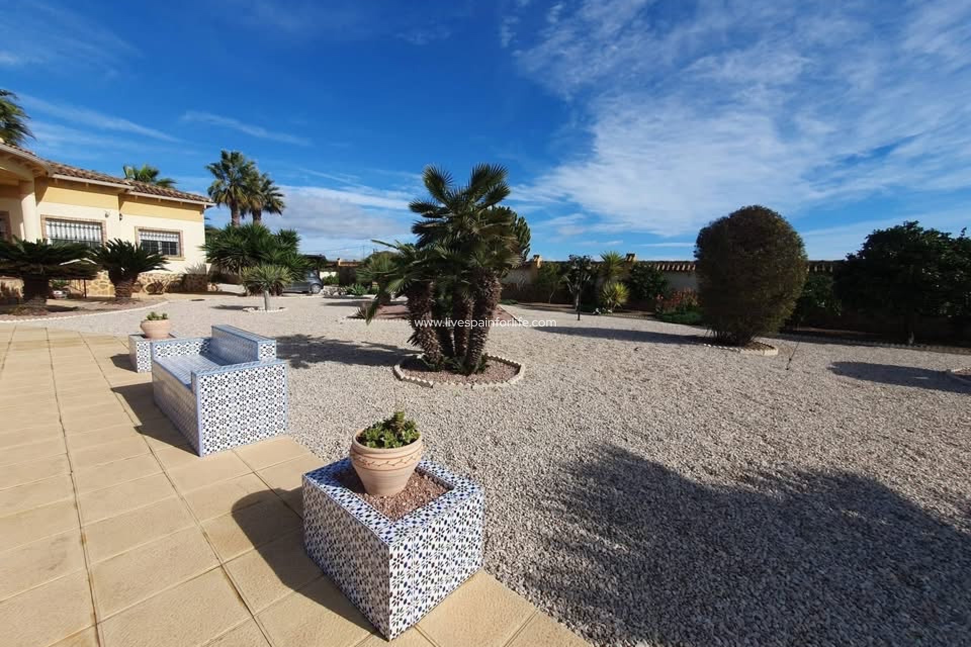 Resale - Country Property -
Catral