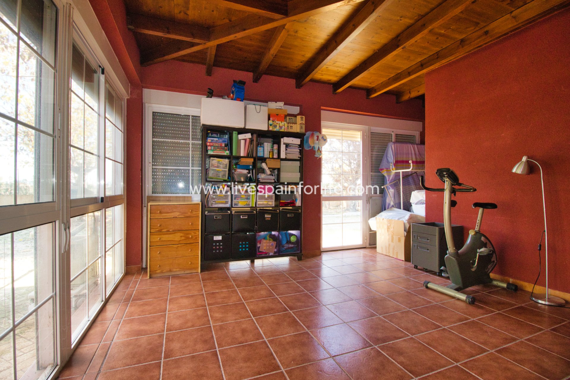 Resale - Country Property -
Catral