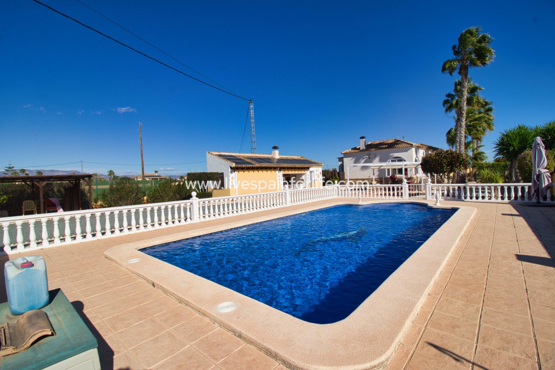 Resale - Country Property -
Catral