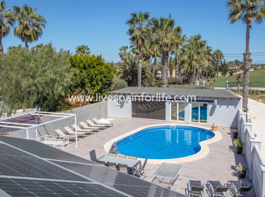 Resale - Country Property -
Catral