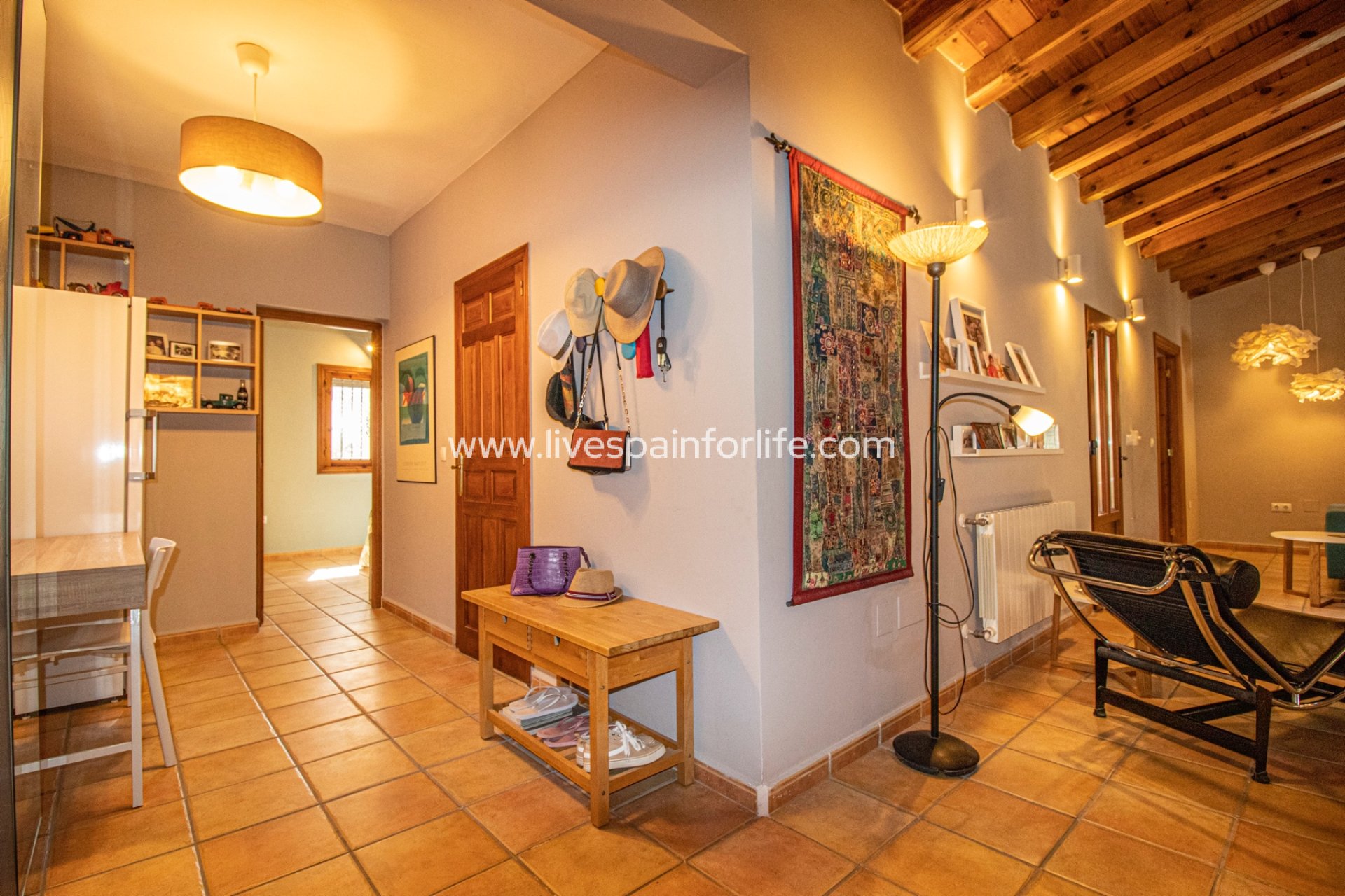 Resale - Country Property -
Catral