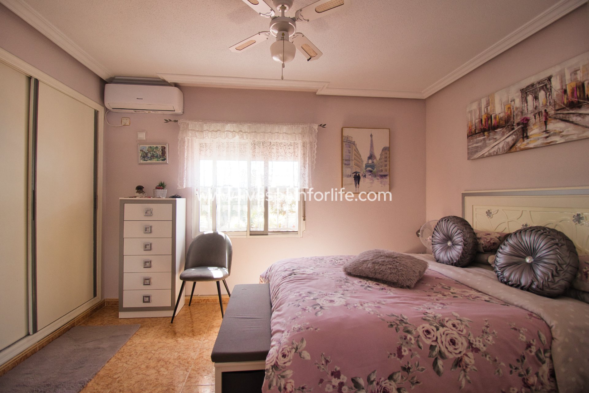 Resale - Country Property -
Catral