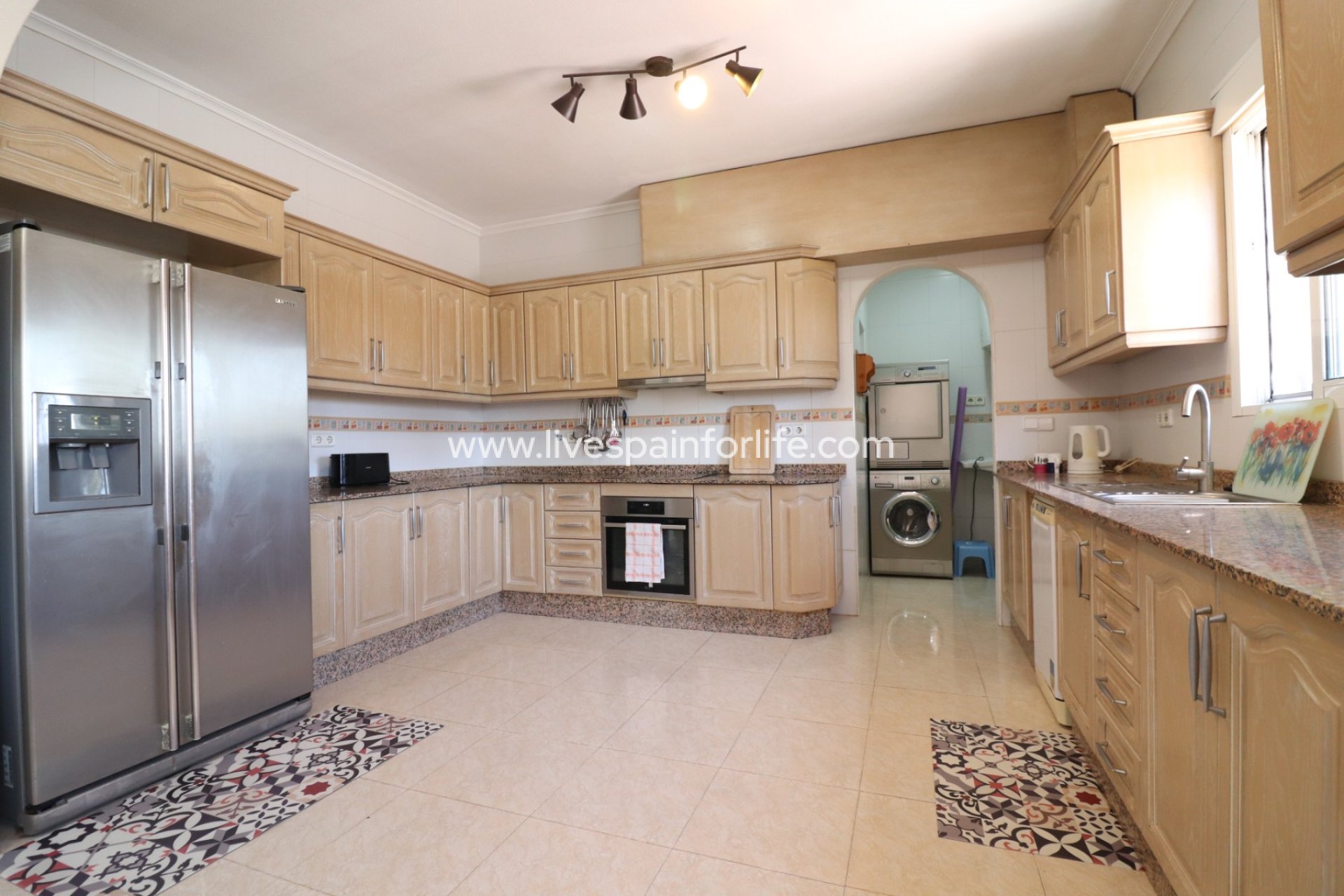 Resale - Country Property -
Catral