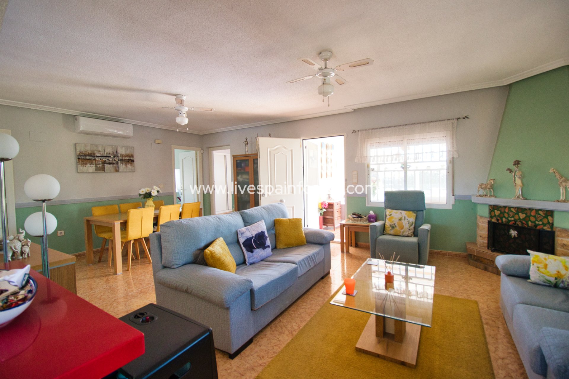 Resale - Country Property -
Catral