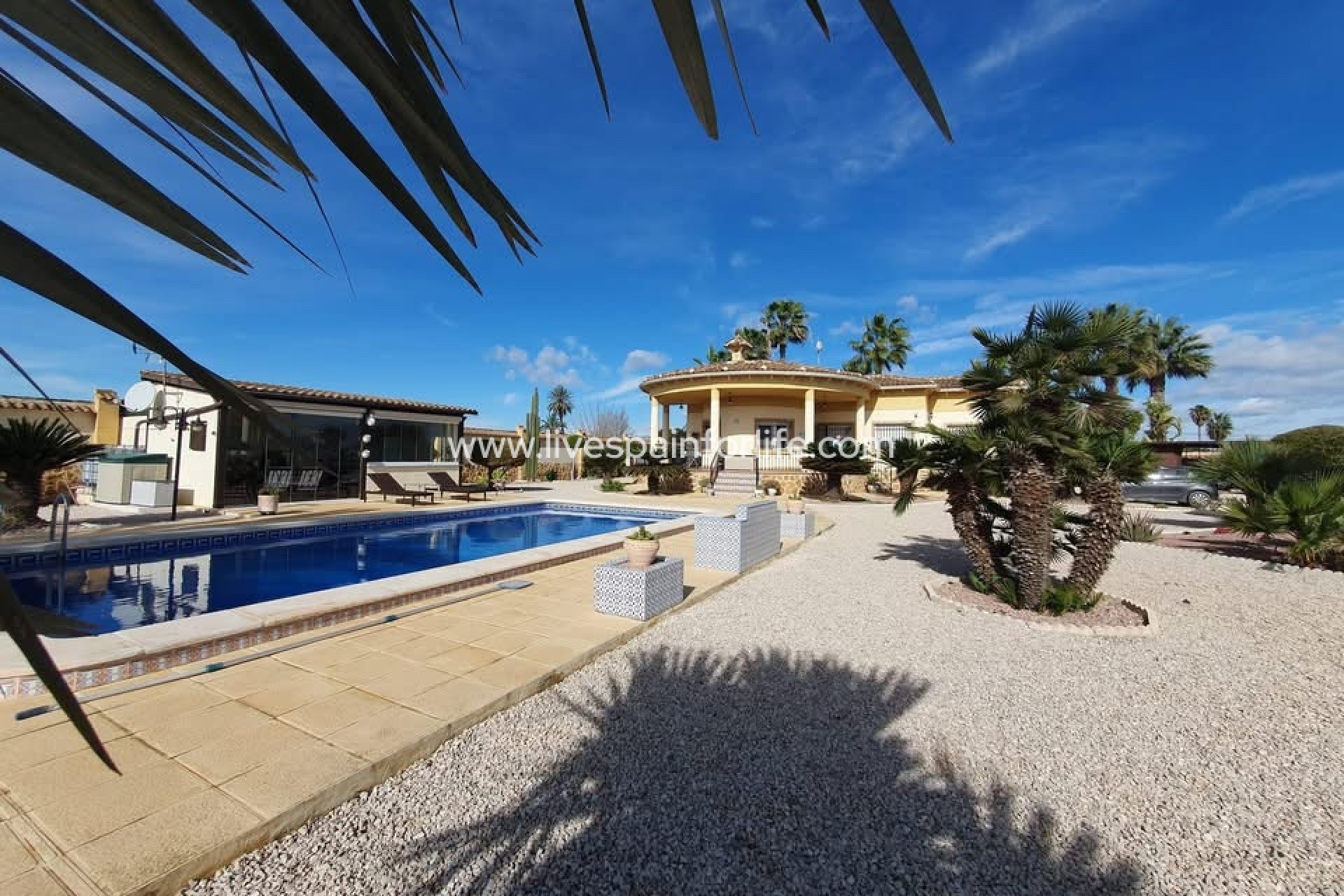 Resale - Country Property -
Catral