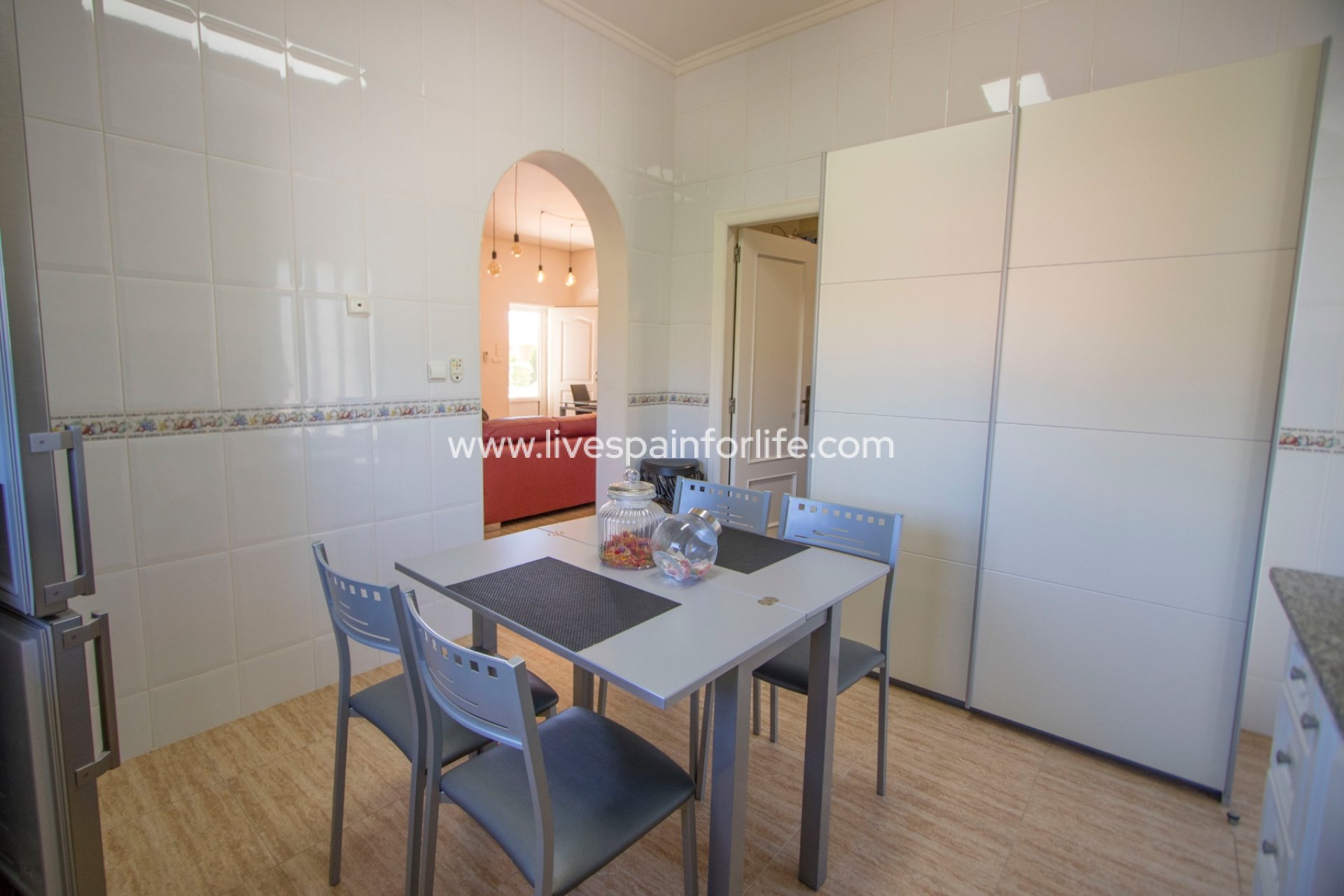Resale - Country Property -
Catral