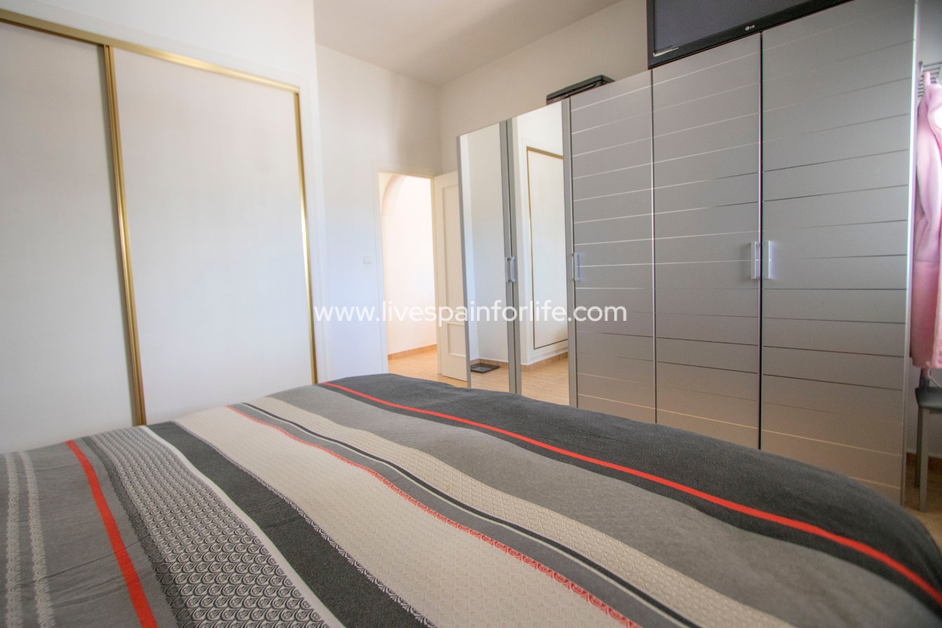 Resale - Country Property -
Catral