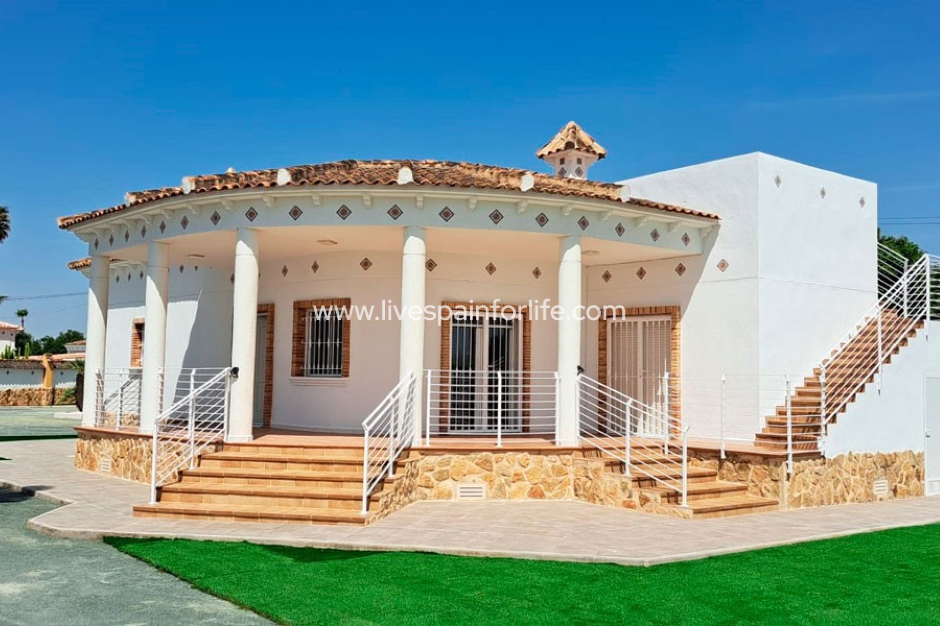 Resale - Country Property -
Catral
