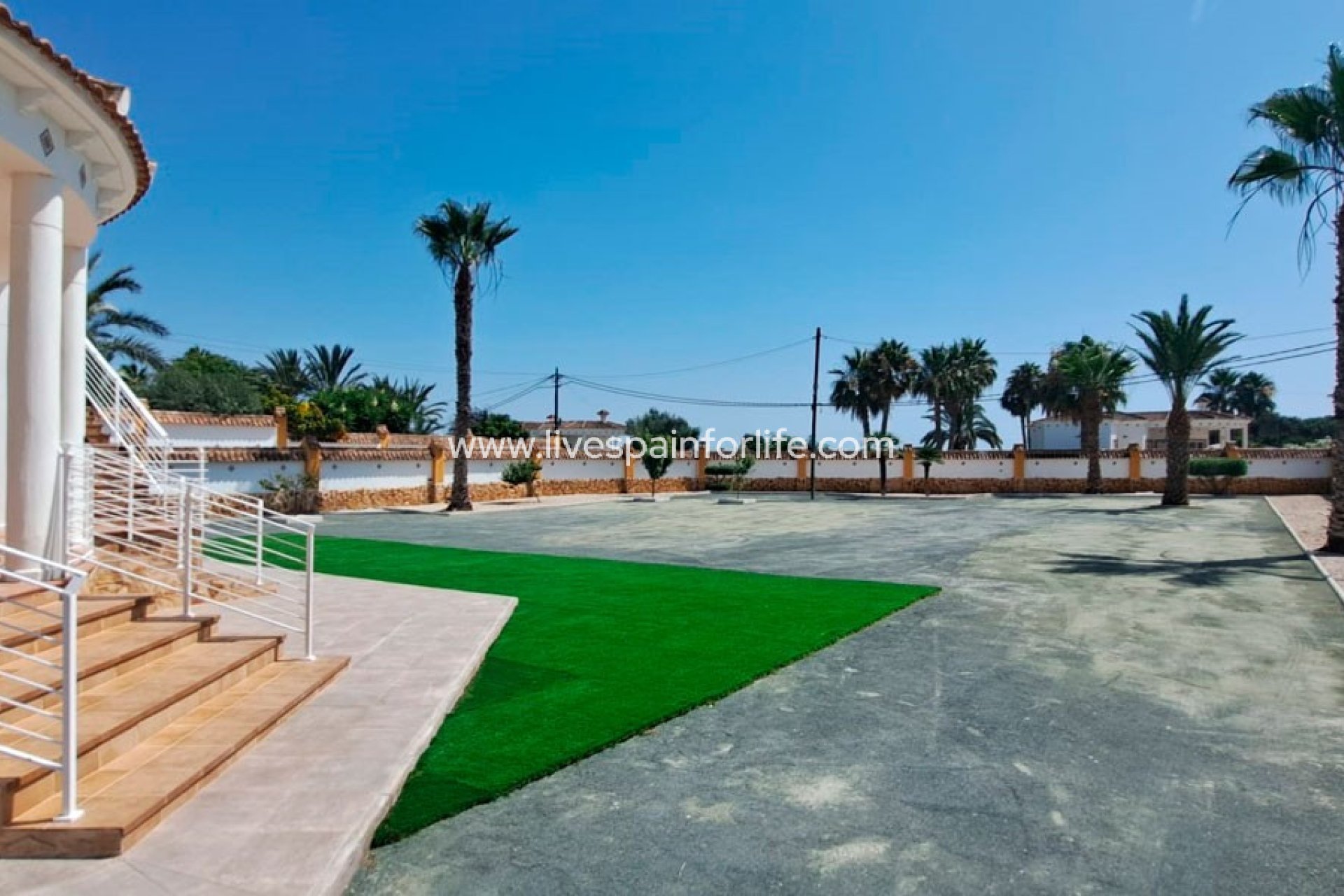 Resale - Country Property -
Catral